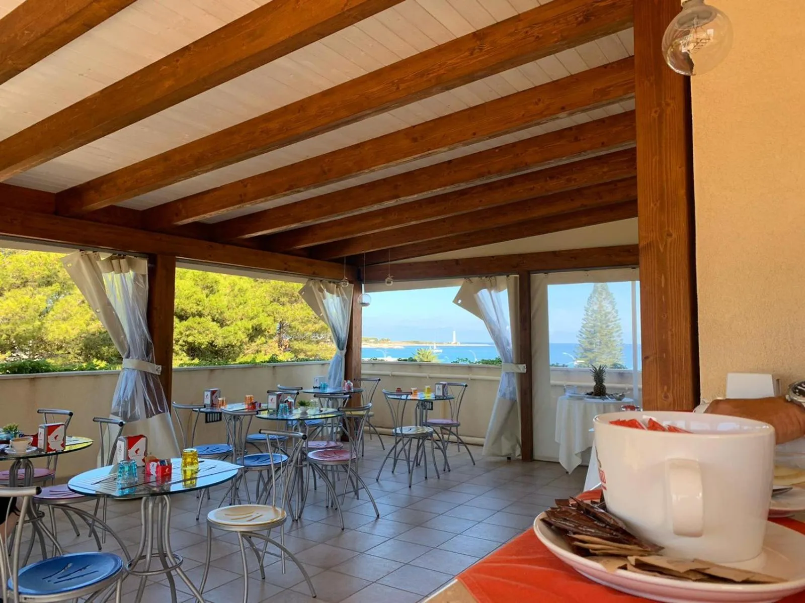 Restaurant/places to eat in Hotel Iride by Marino Tourist