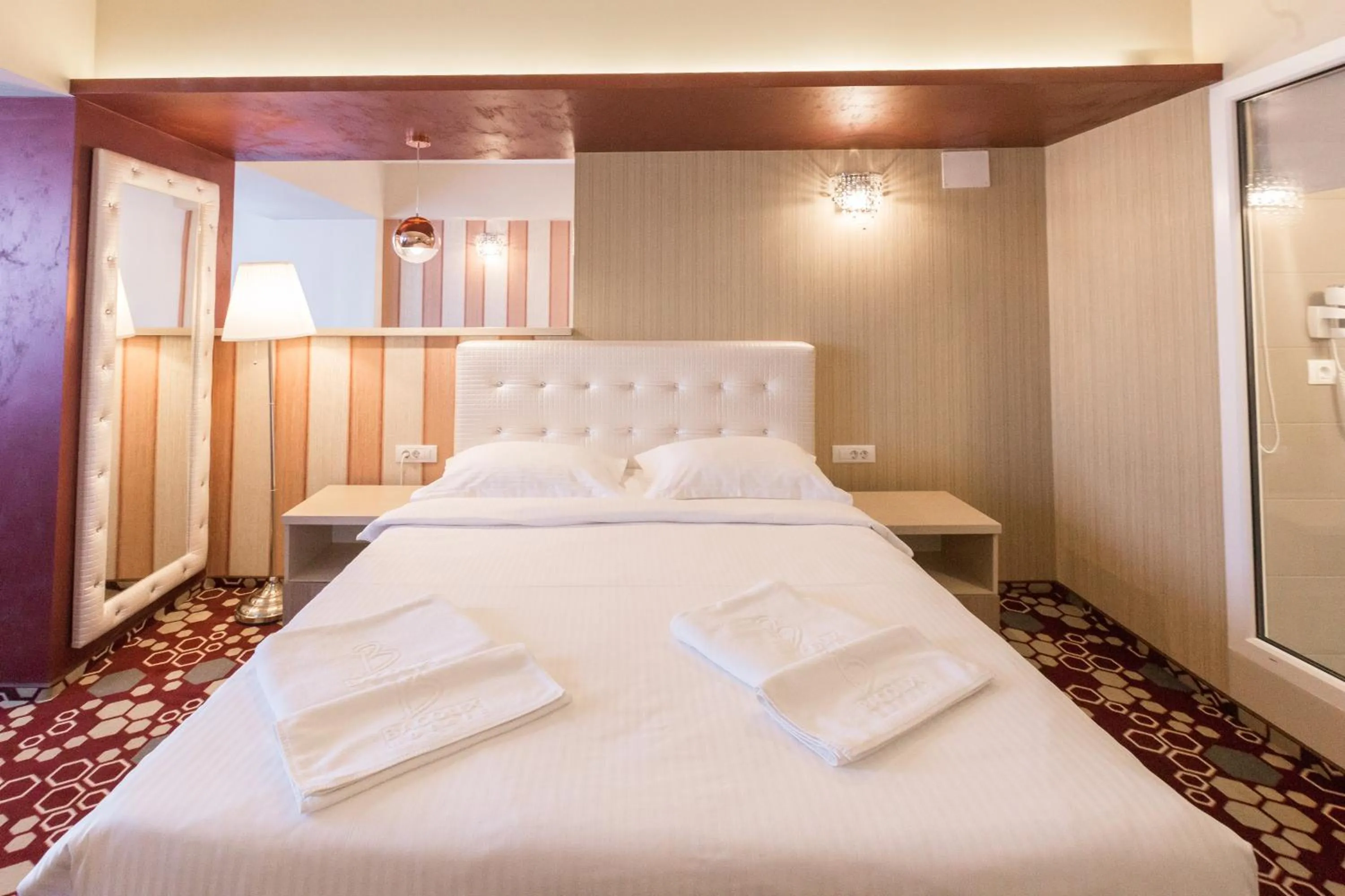 Bed in Bacolux Craiovita, Craiova