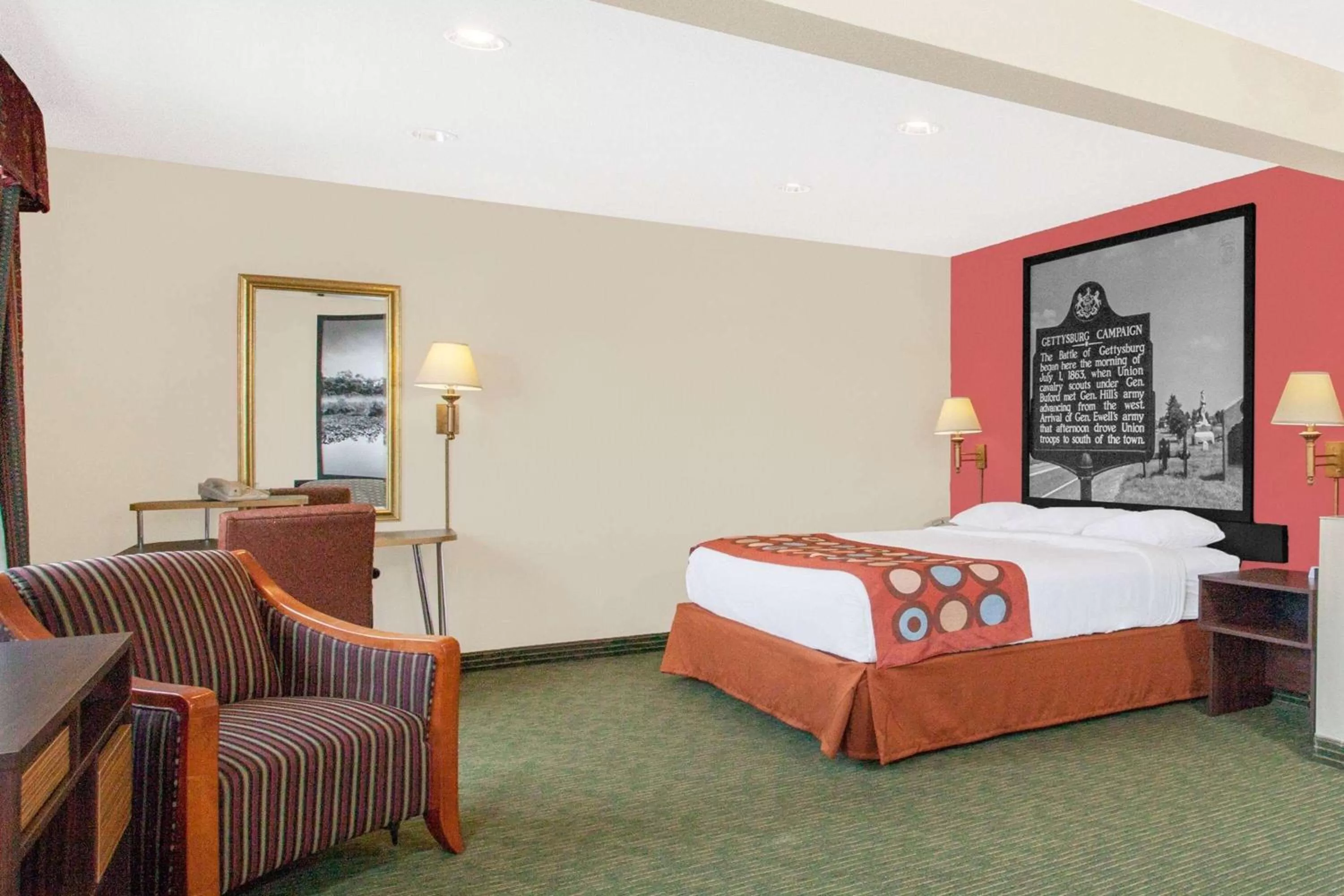Photo of the whole room, Bed in Super 8 by Wyndham Gettysburg