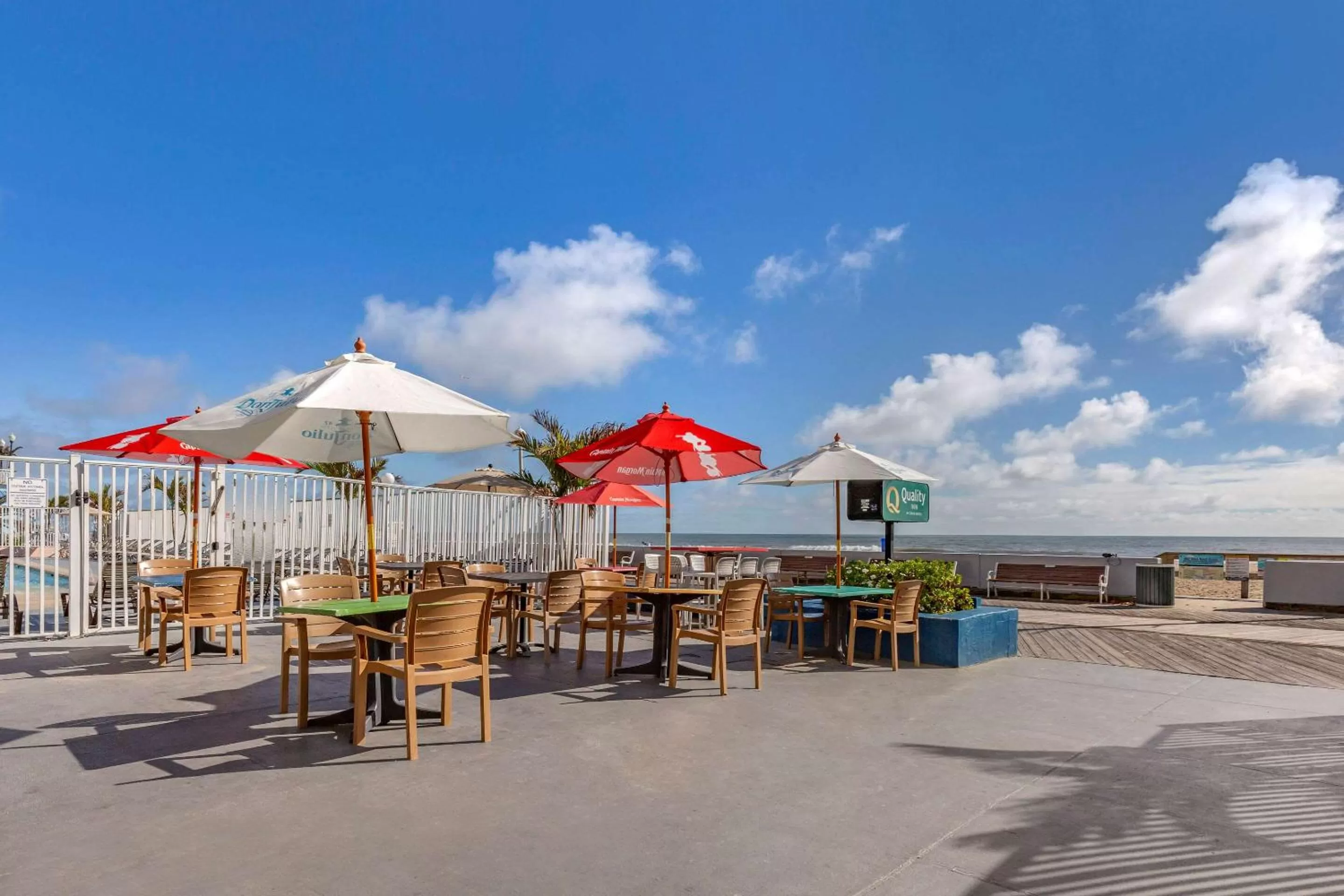 Property building in Quality Inn Boardwalk