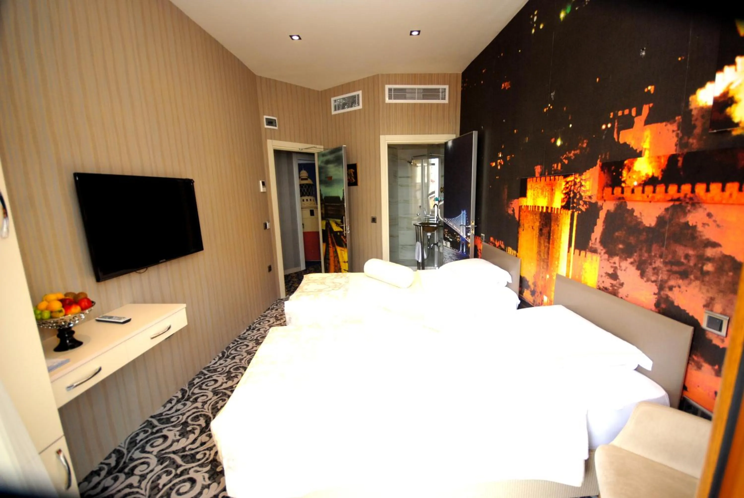 TV and multimedia in Galata Palace Hotel