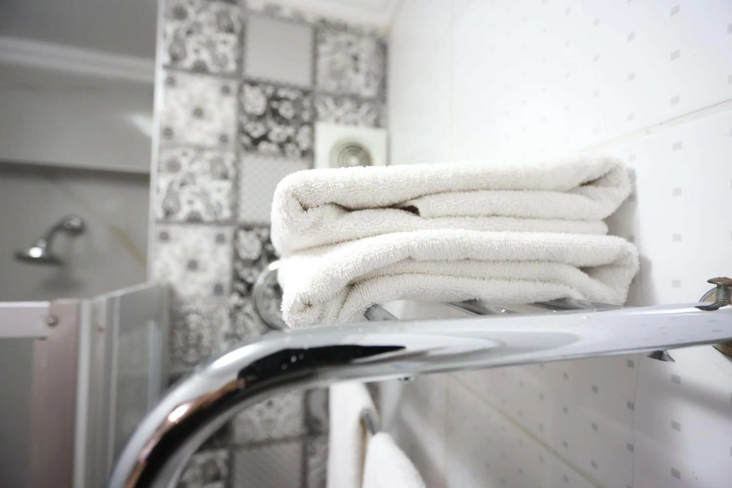 Bathroom in Arven Hotel