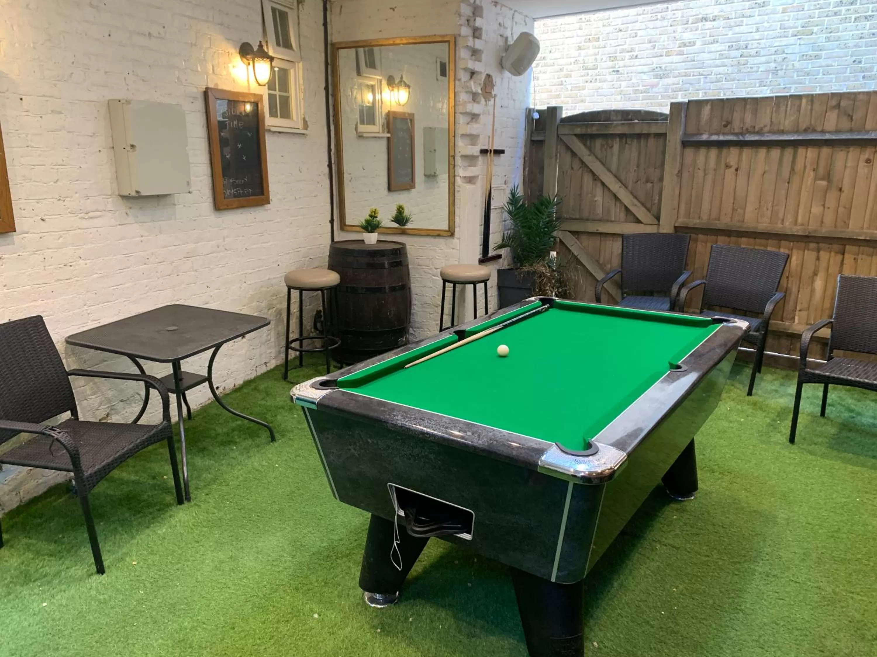 Billiard in The Kings Head Hotel