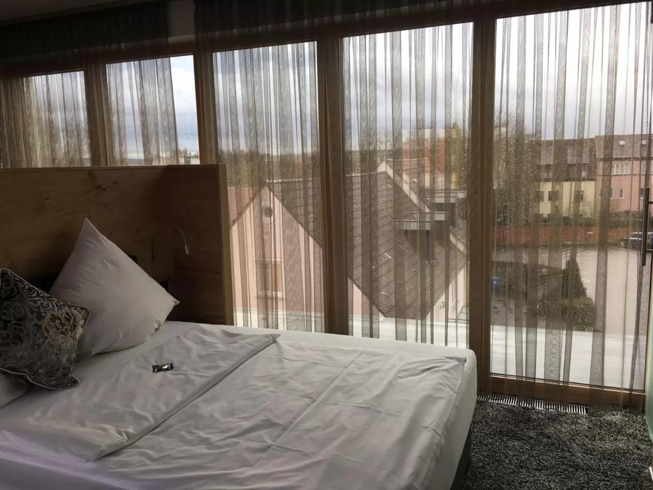 Photo of the whole room, Bed in Hotel zum Hirsch