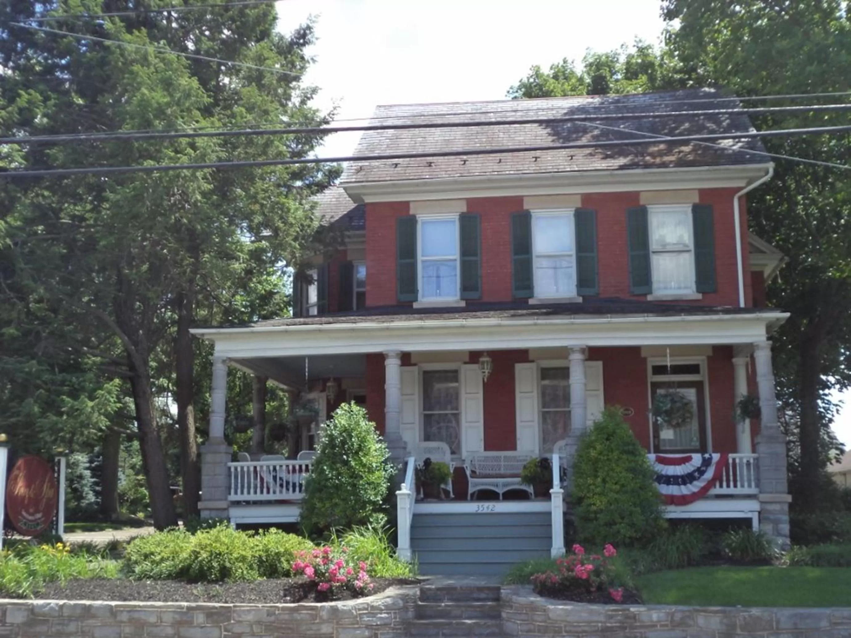 Facade/entrance in The Inn & Spa at Intercourse Village