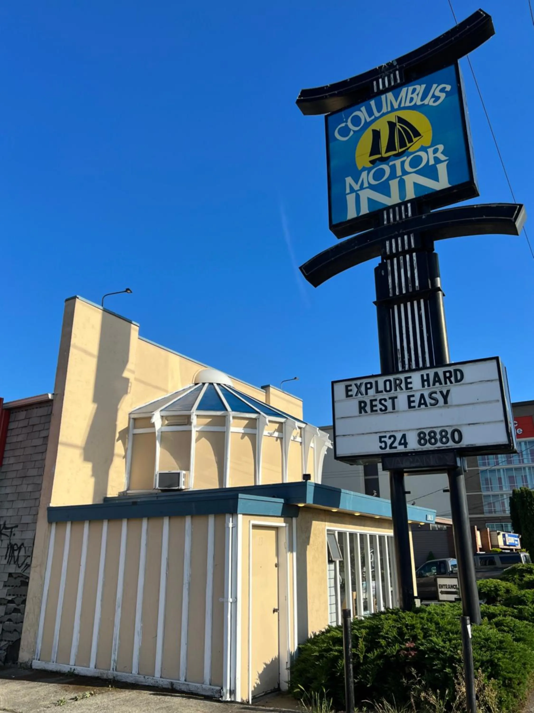 Property logo or sign in Columbus Motor Inn