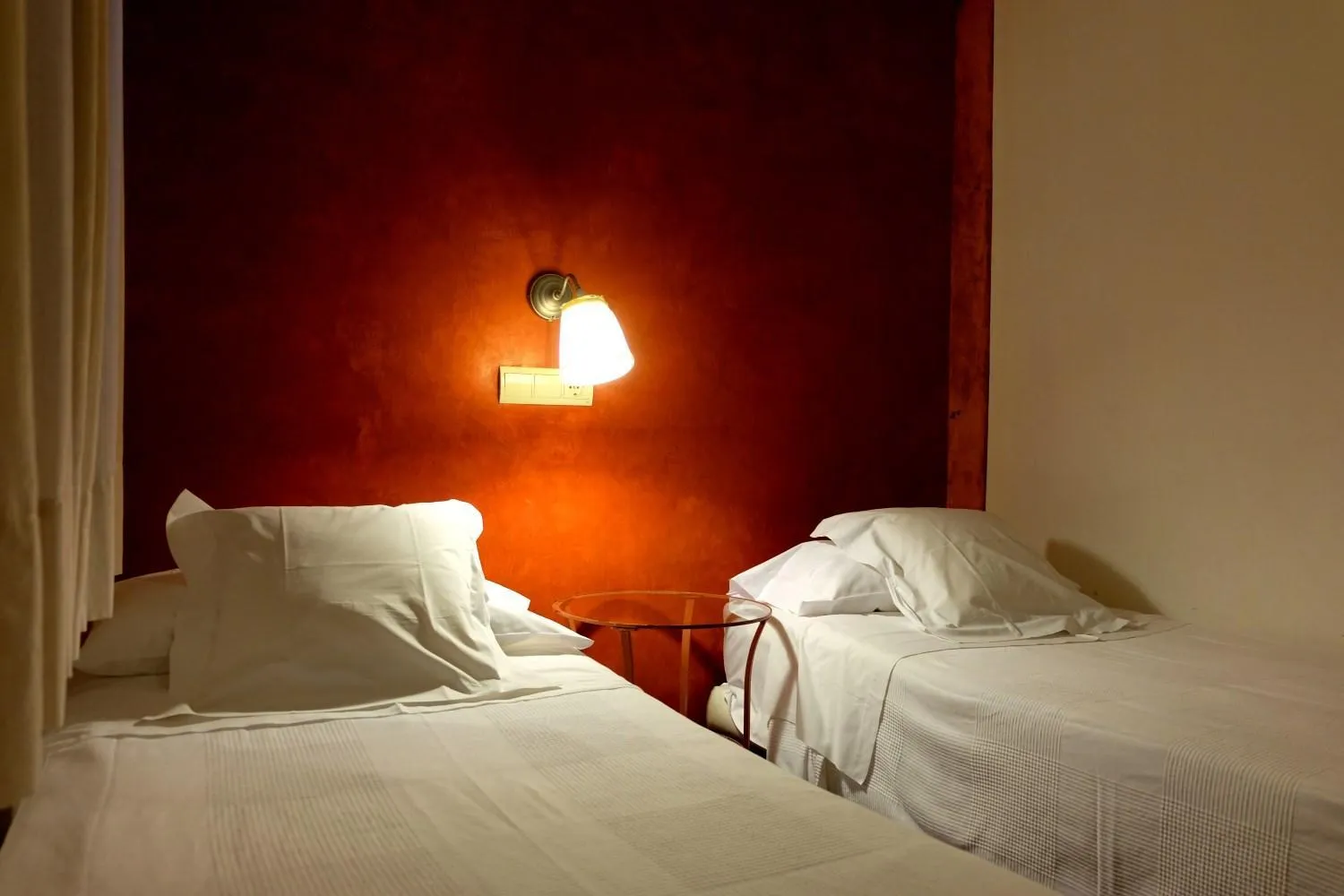 Area and facilities, Bed in Hotel Carmen