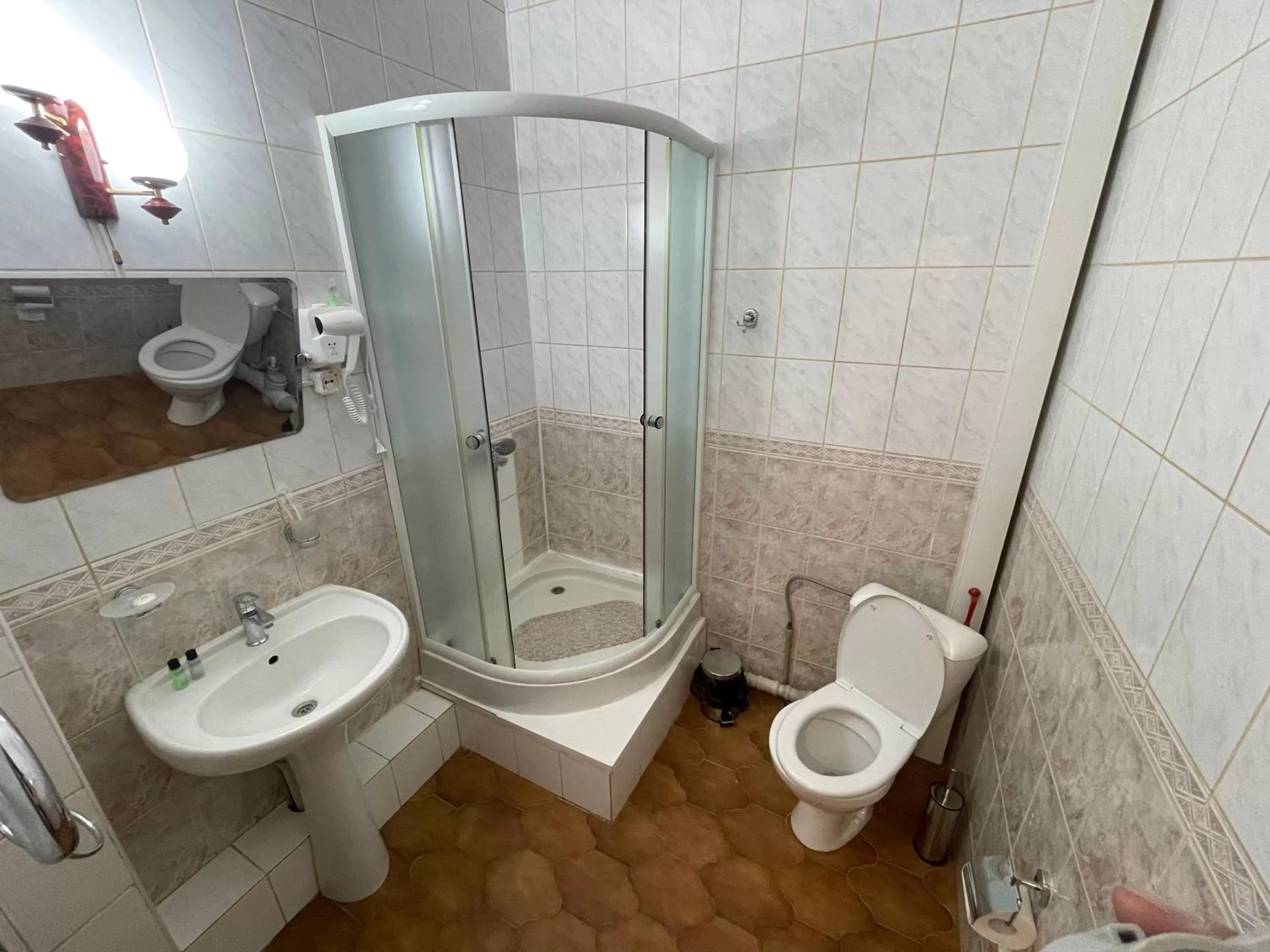 Shower in Belon Land