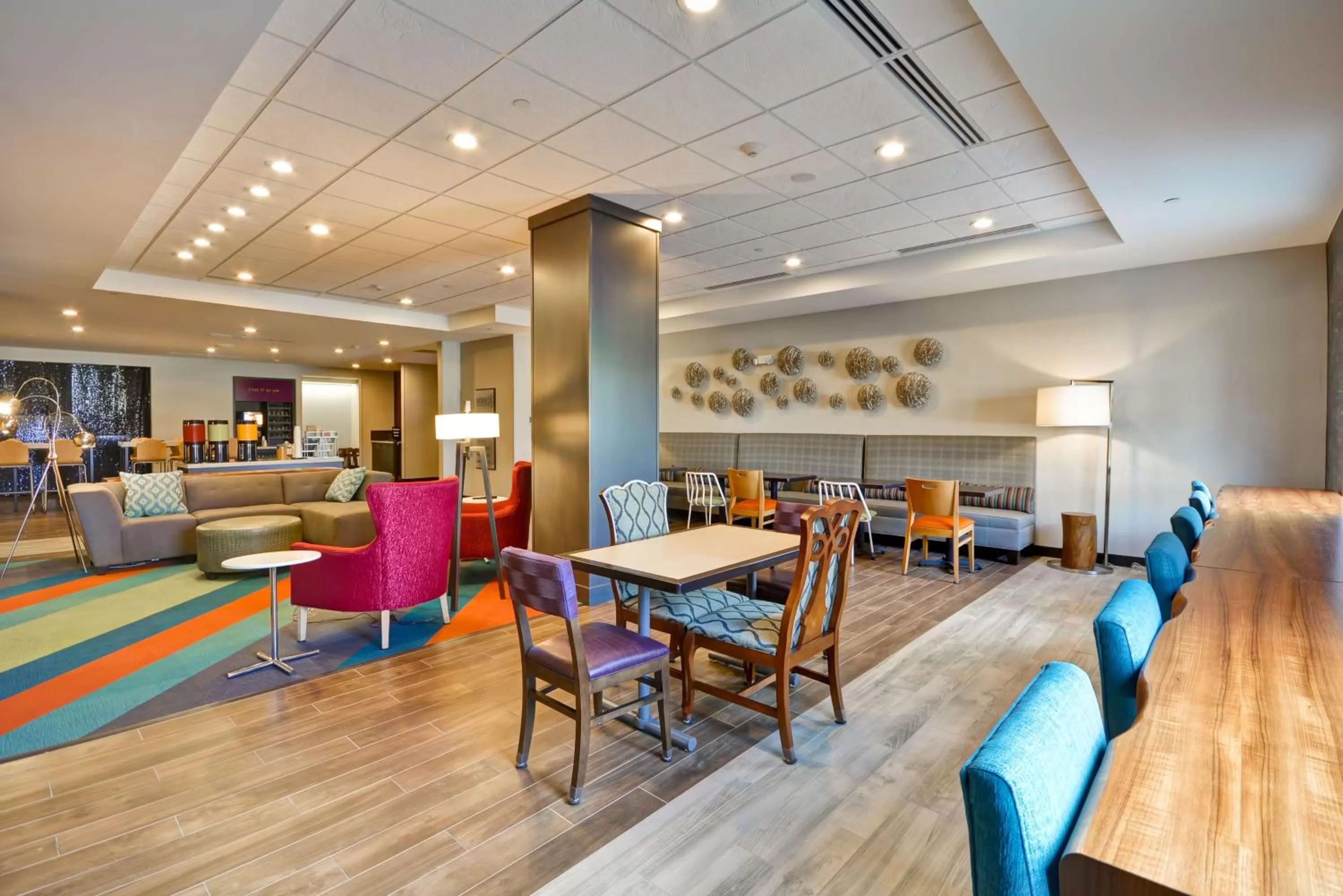 Lobby or reception in Home2 Suites By Hilton Evansville