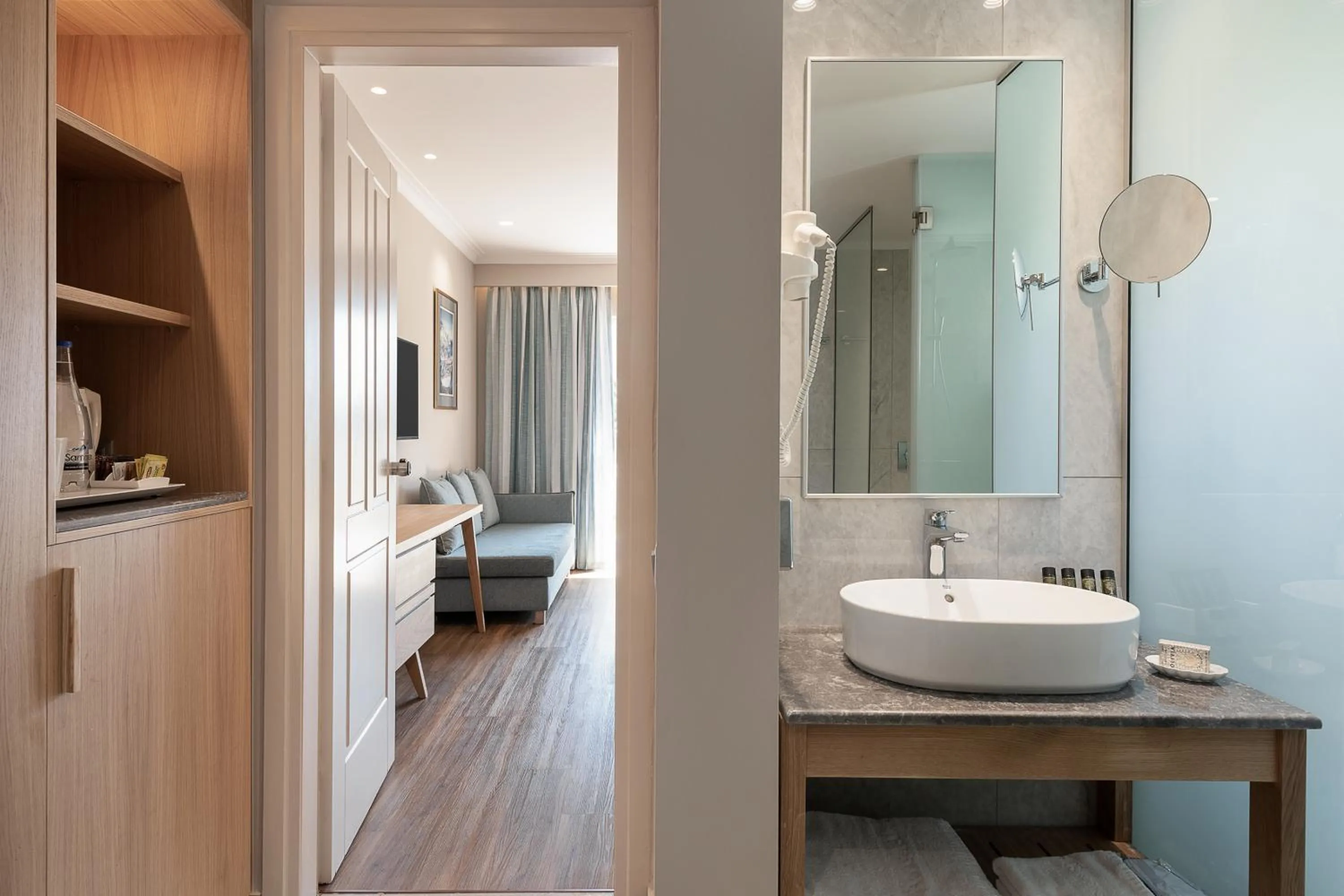 Public Bath in Pilot Beach Resort