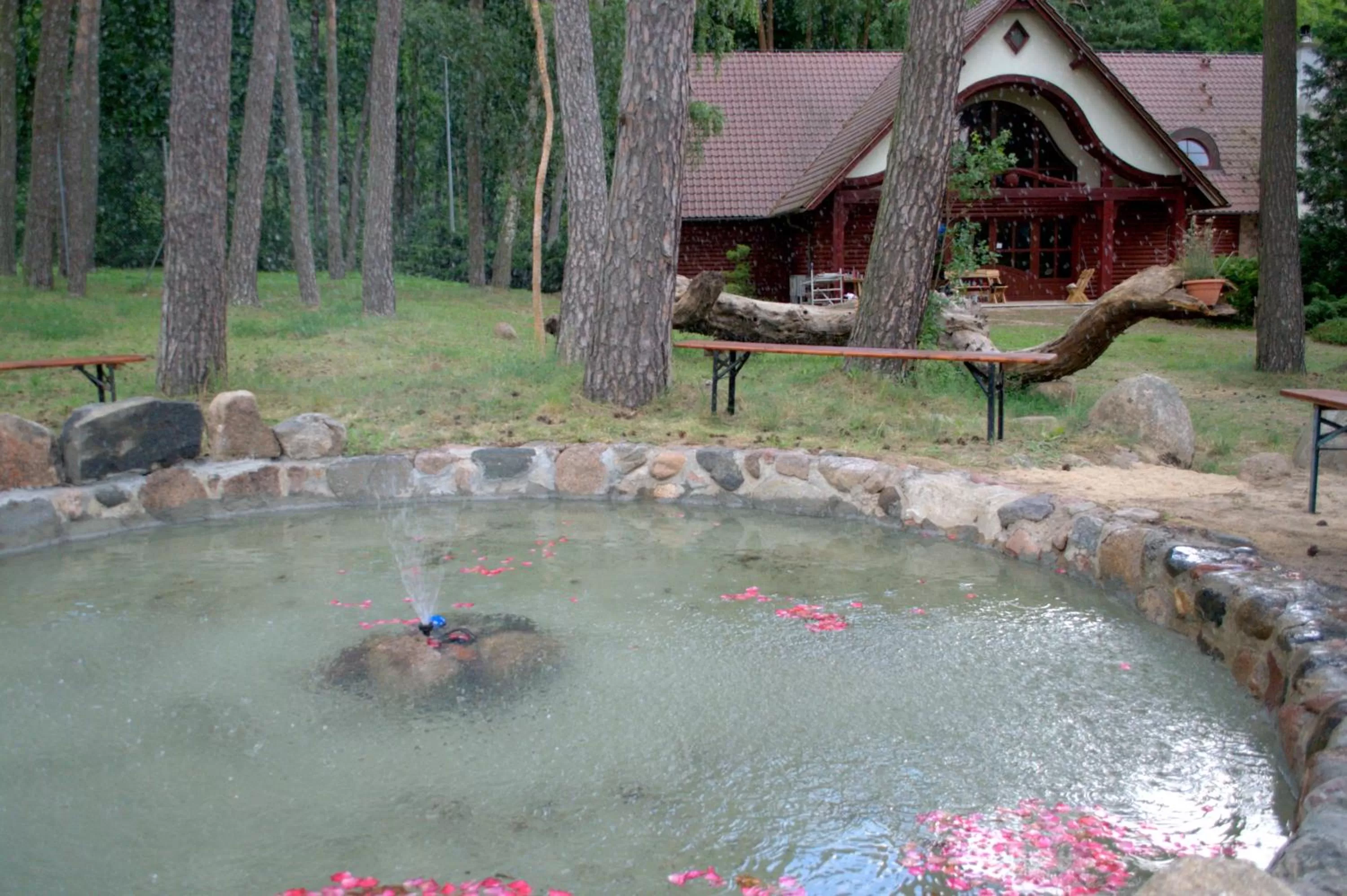 Garden in 4 Pory Roku Resort Sauna & Spa