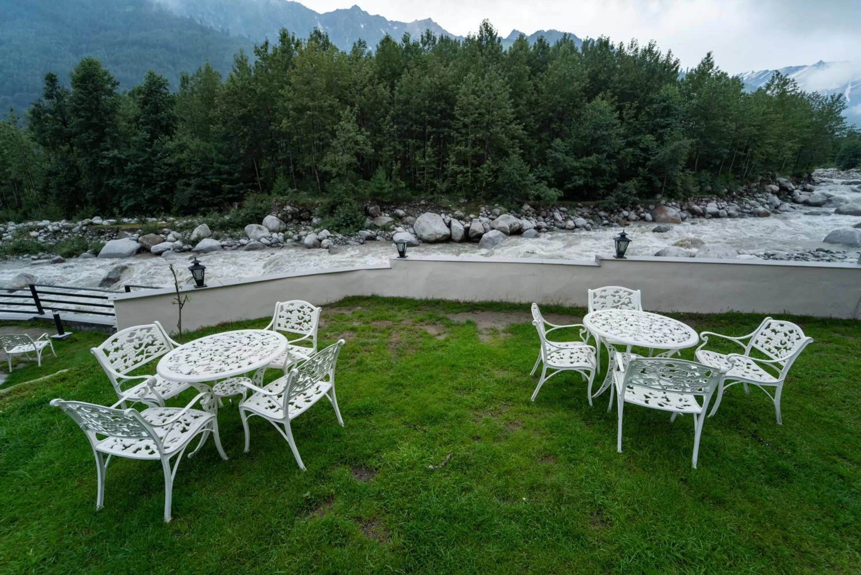 The Allure Grand Resort -A Majestic Riverside Retreat