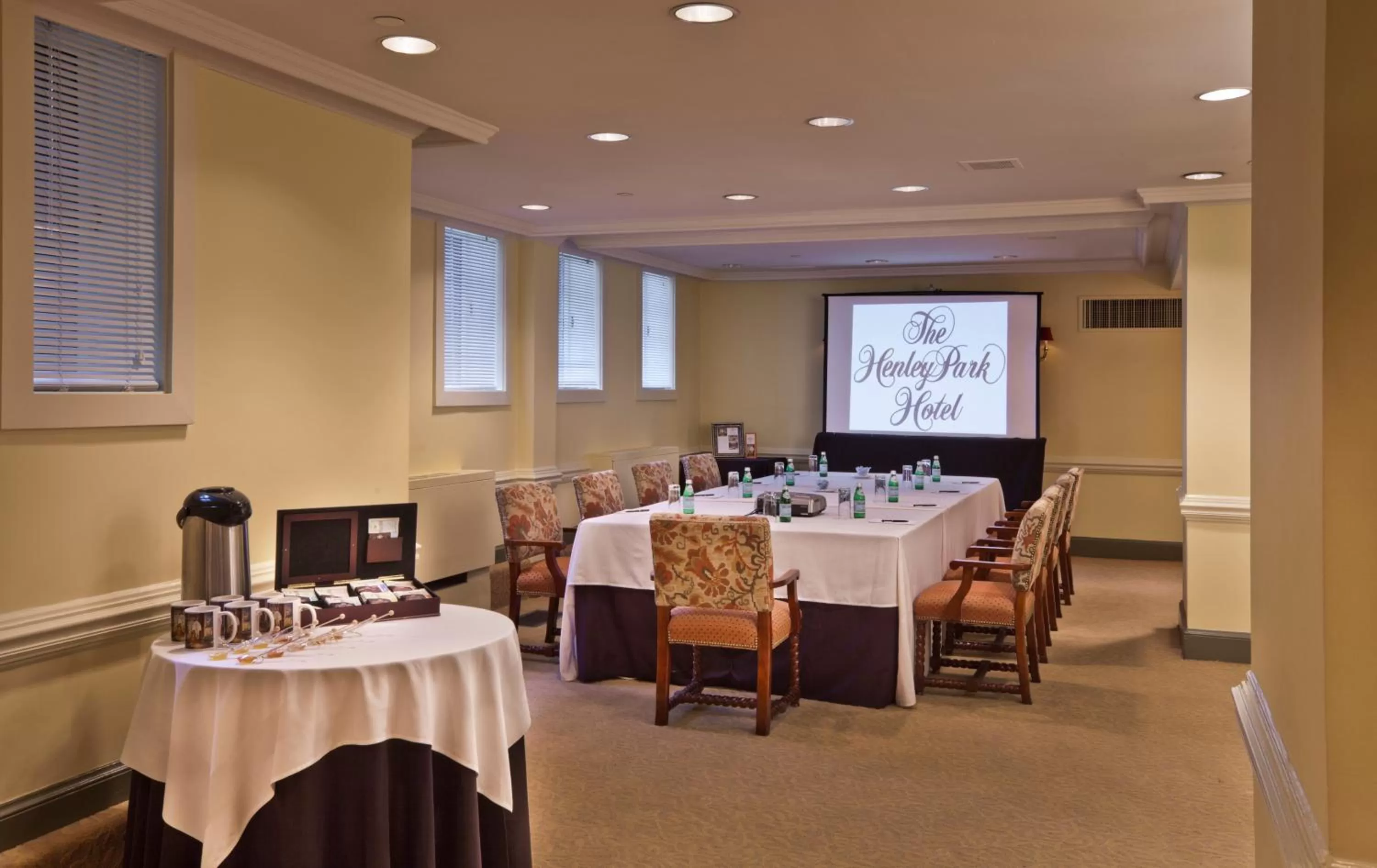 Area and facilities in Henley Park Hotel