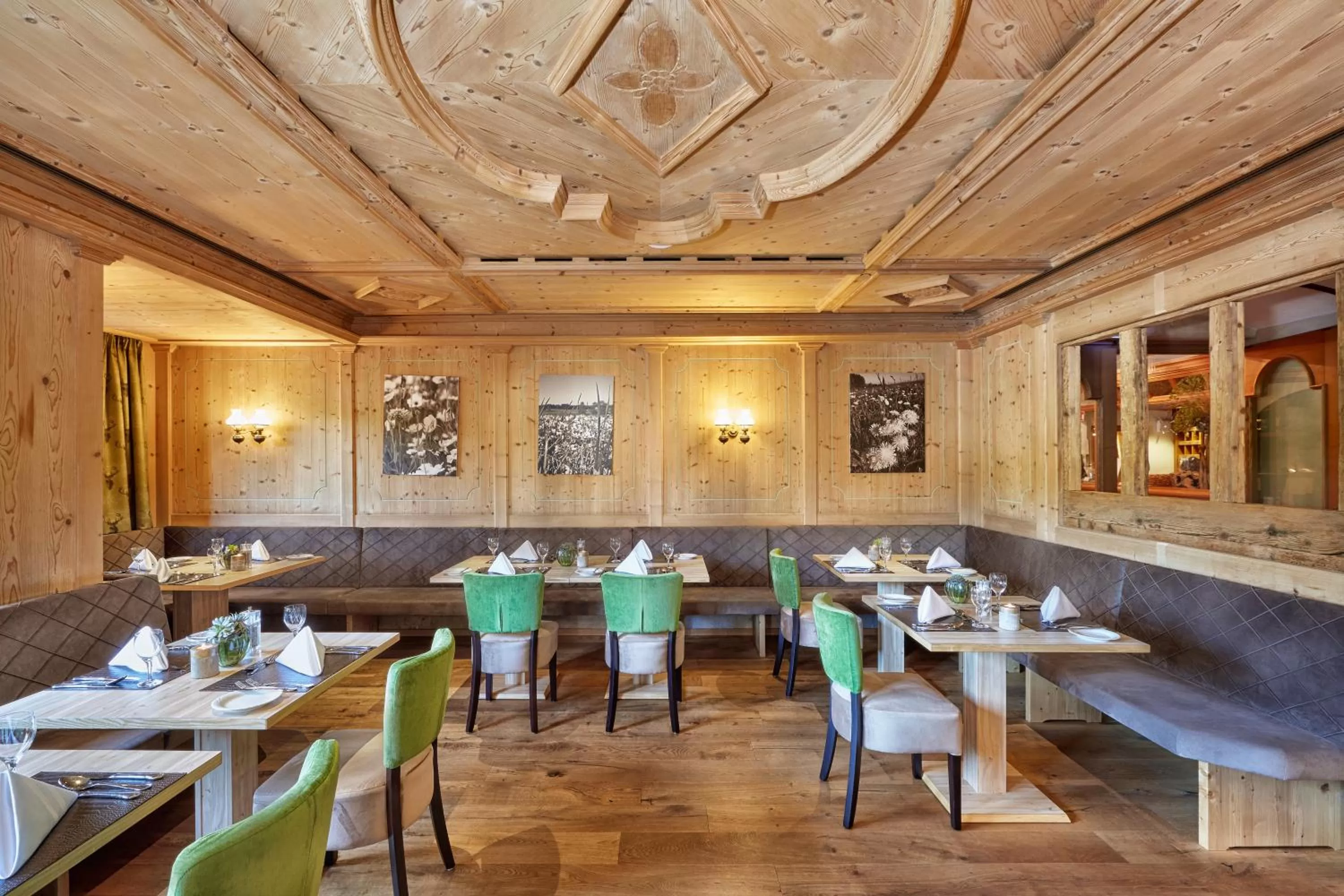 Restaurant/places to eat in Königshof Hotel Resort