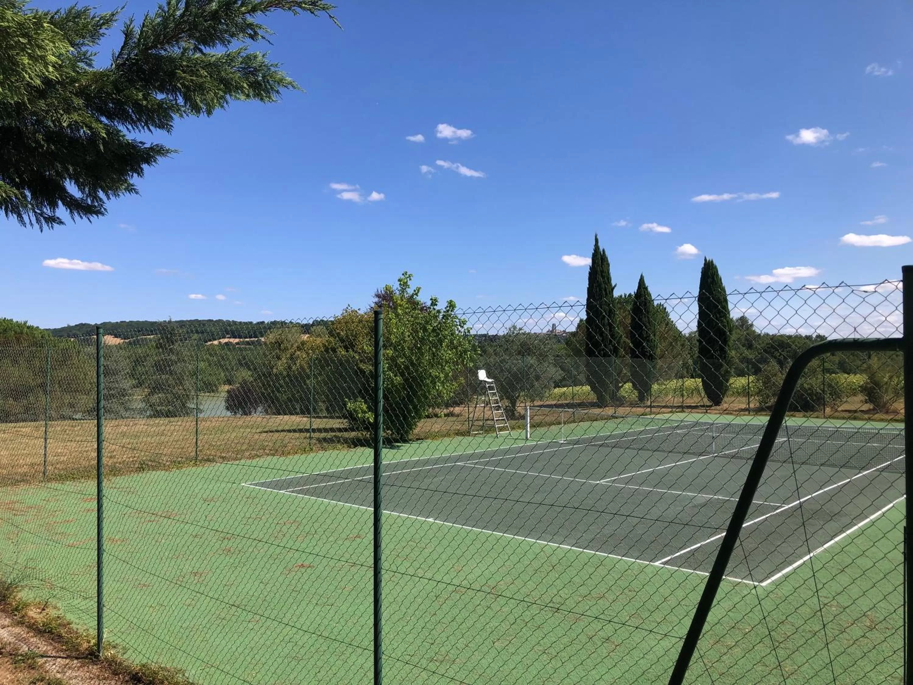 Tennis court, Tennis/Squash in Domaine de Boulouch