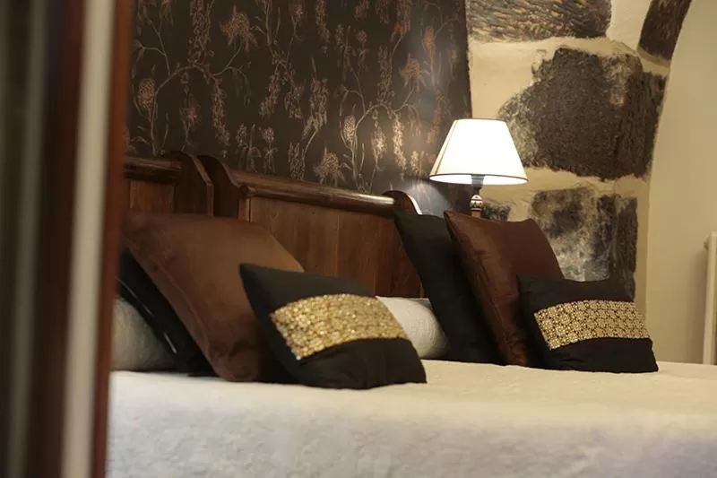 Bed in Hotel Larrañaga