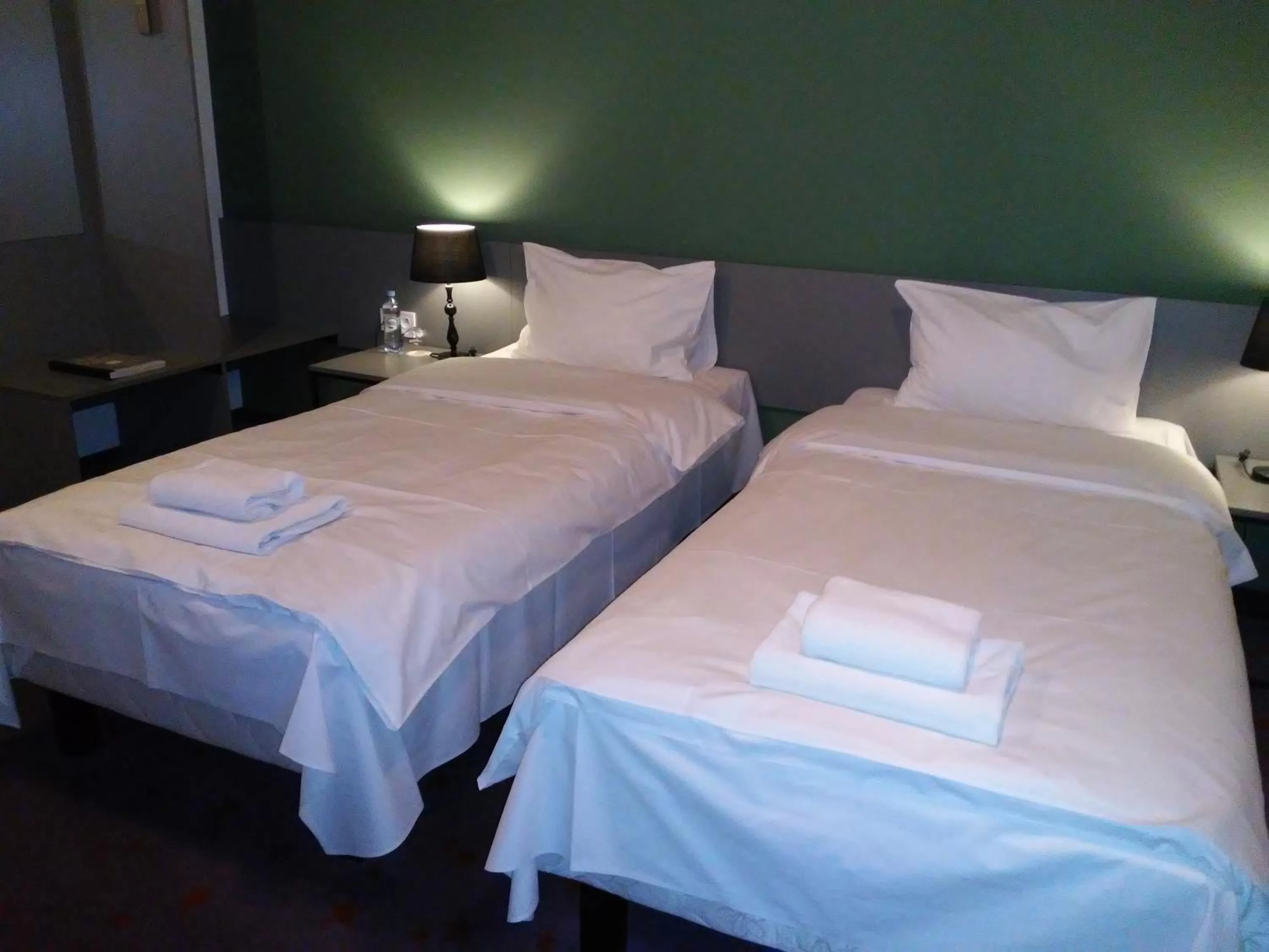 Bed in Koszary Arche Hotel