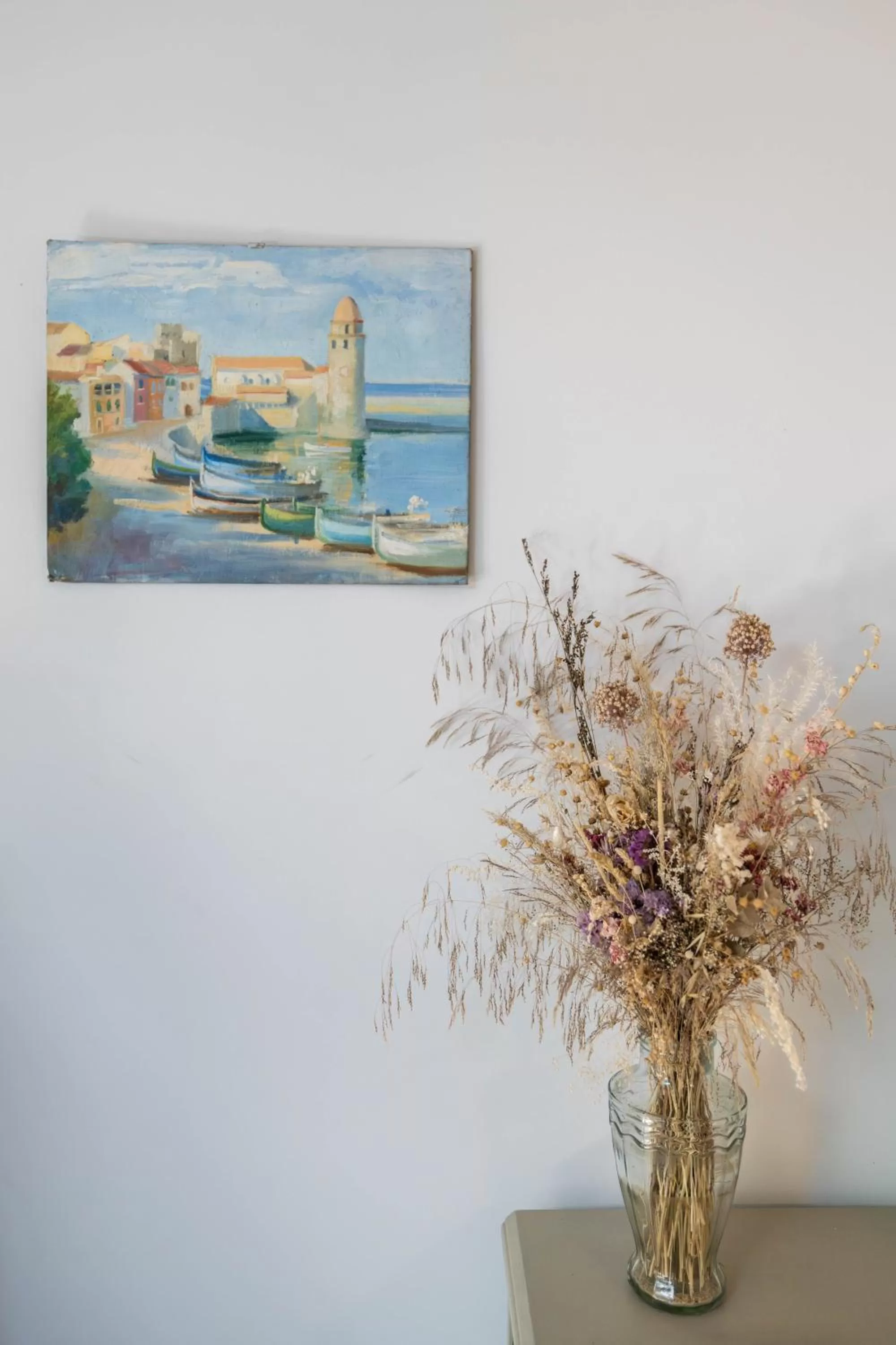 Decorative detail in Chambres d hôtes du Castell de Blés