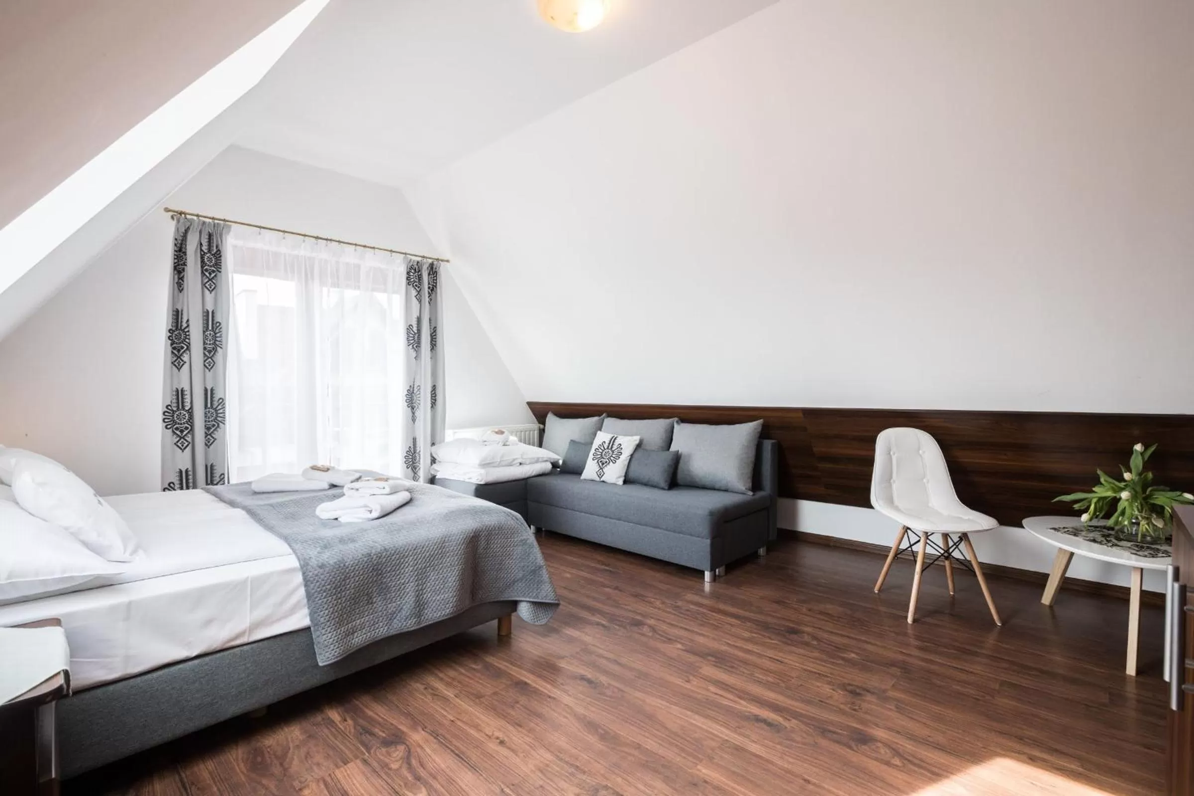 Bed in Willa Baciarka-basen, sauny i jacuzzi