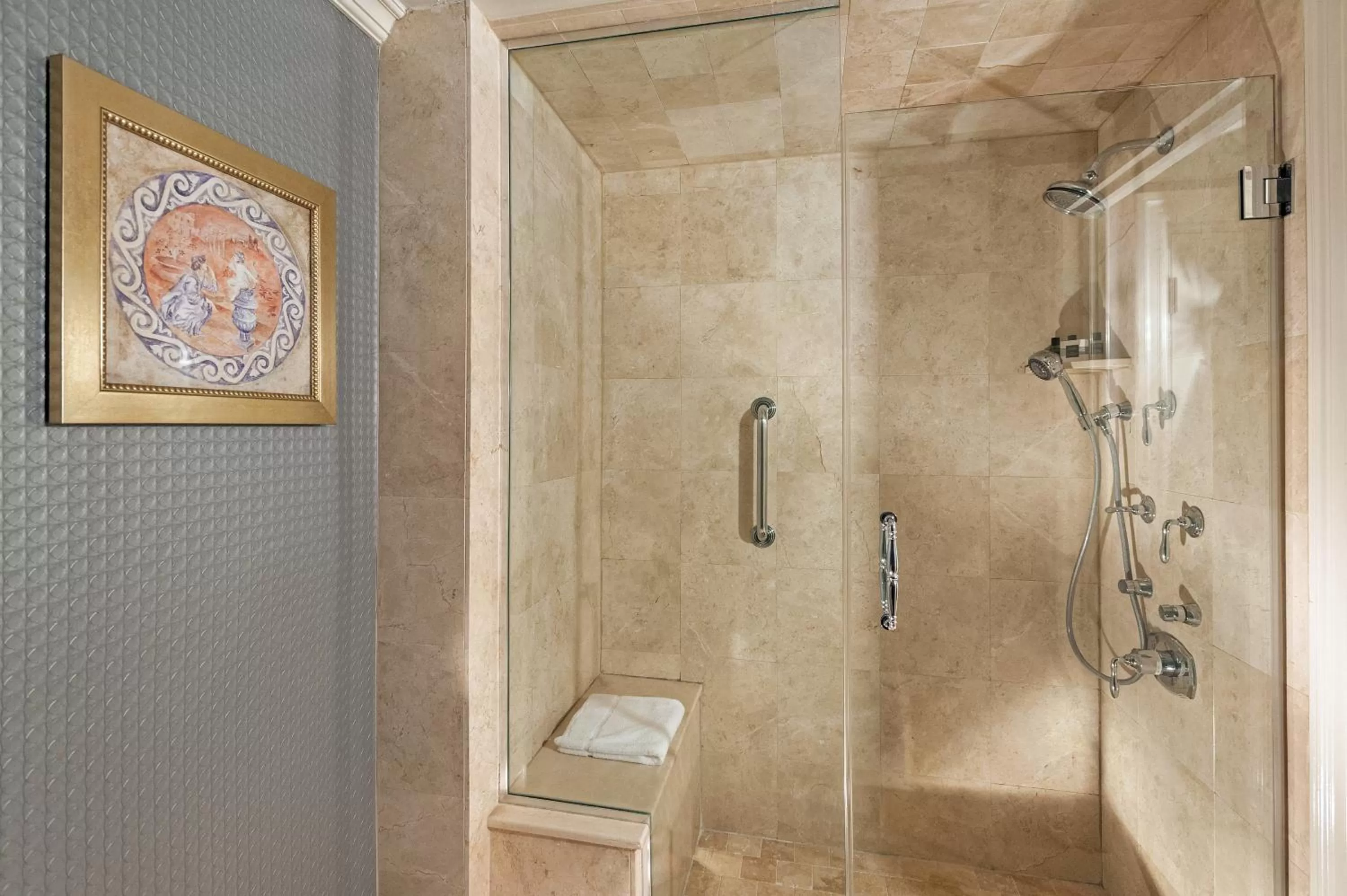 Studio King Suite in The Inn At Fox Hollow Hotel