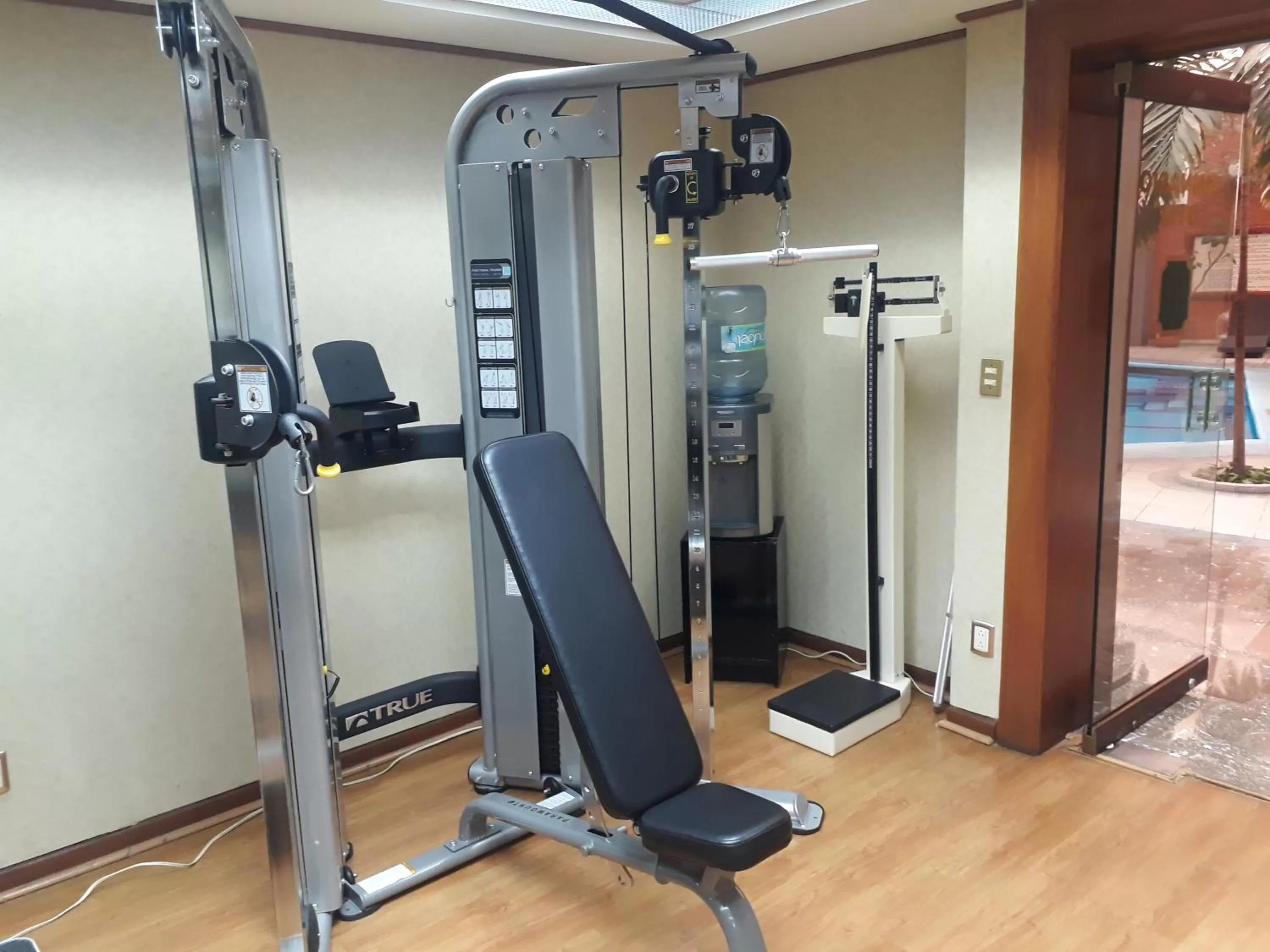 Fitness centre/facilities in Country Plaza