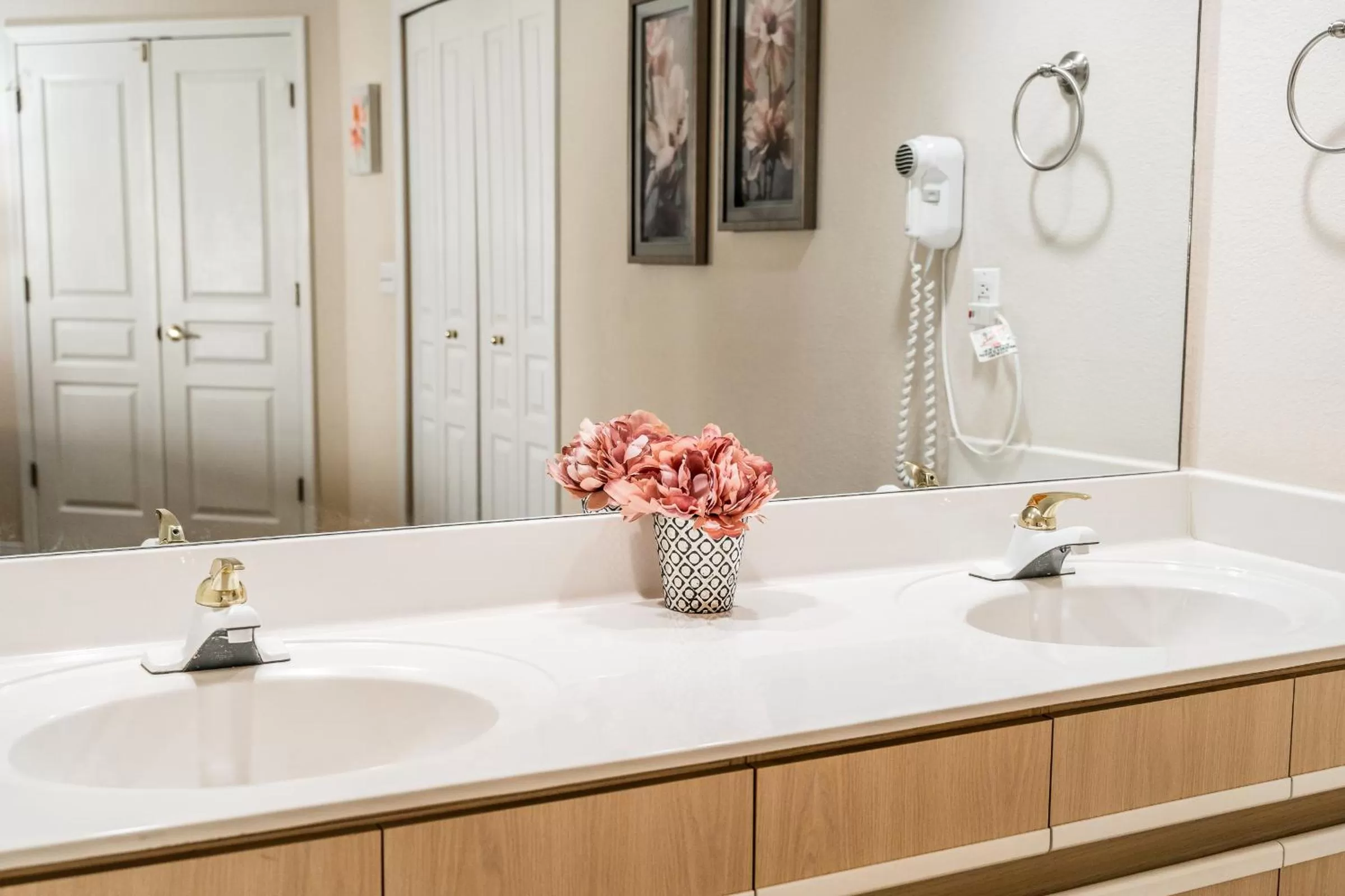 Bathroom in Thousand Hills Golf Resort