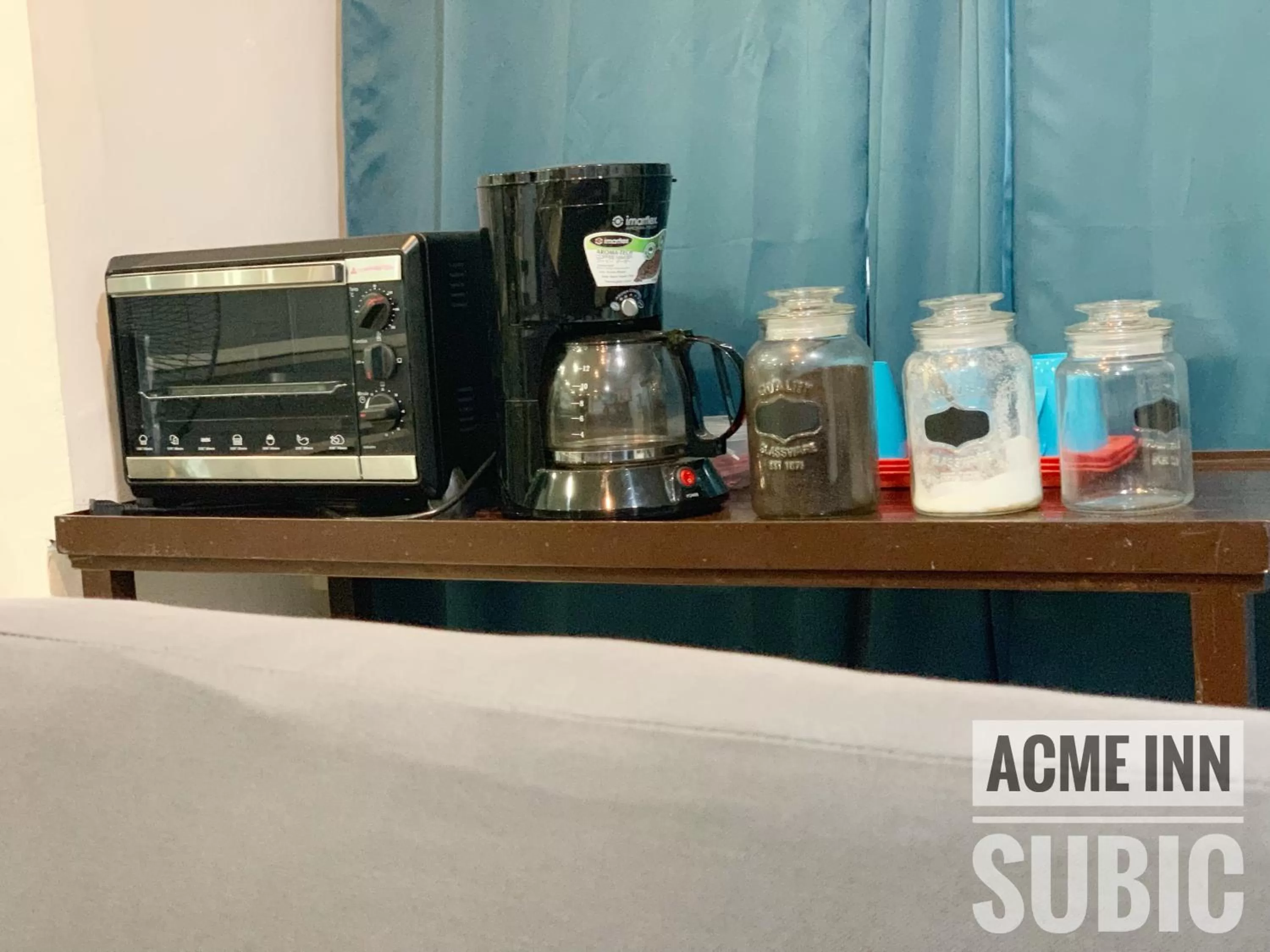 Coffee/tea facilities in ACME Inn Subic