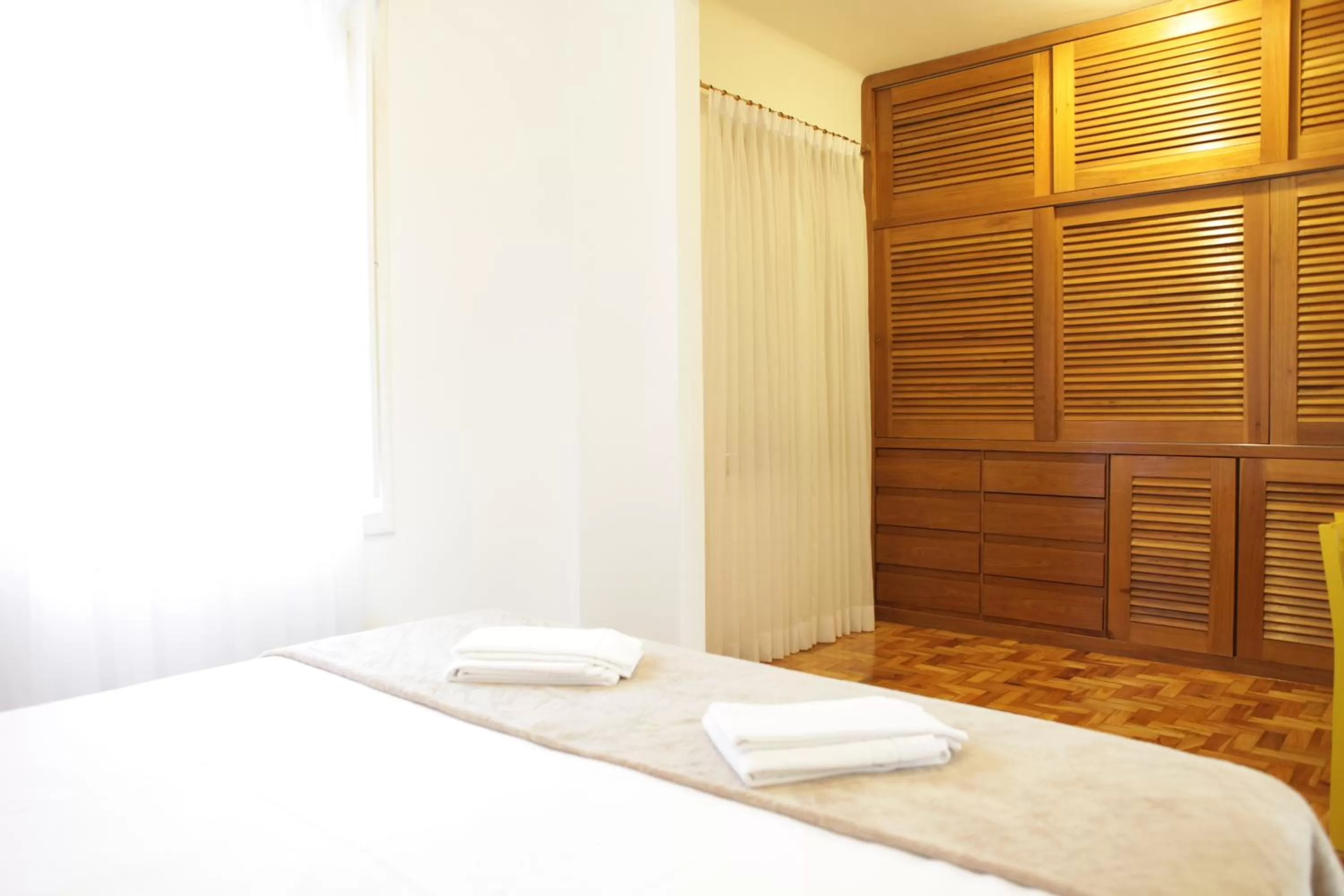 Bed in New Sugar Loft Apartments