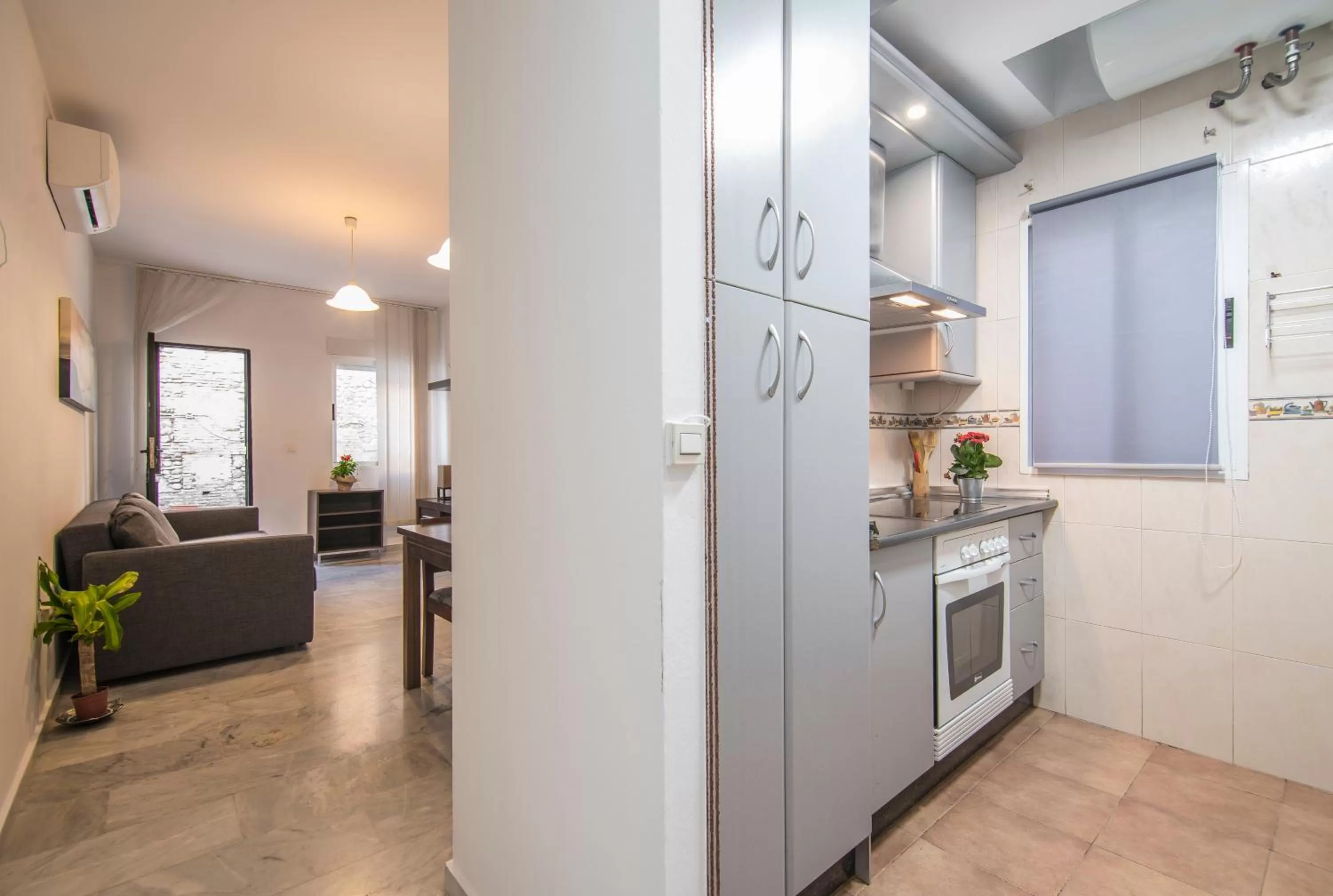Kitchen or kitchenette in Apartamentos Granata