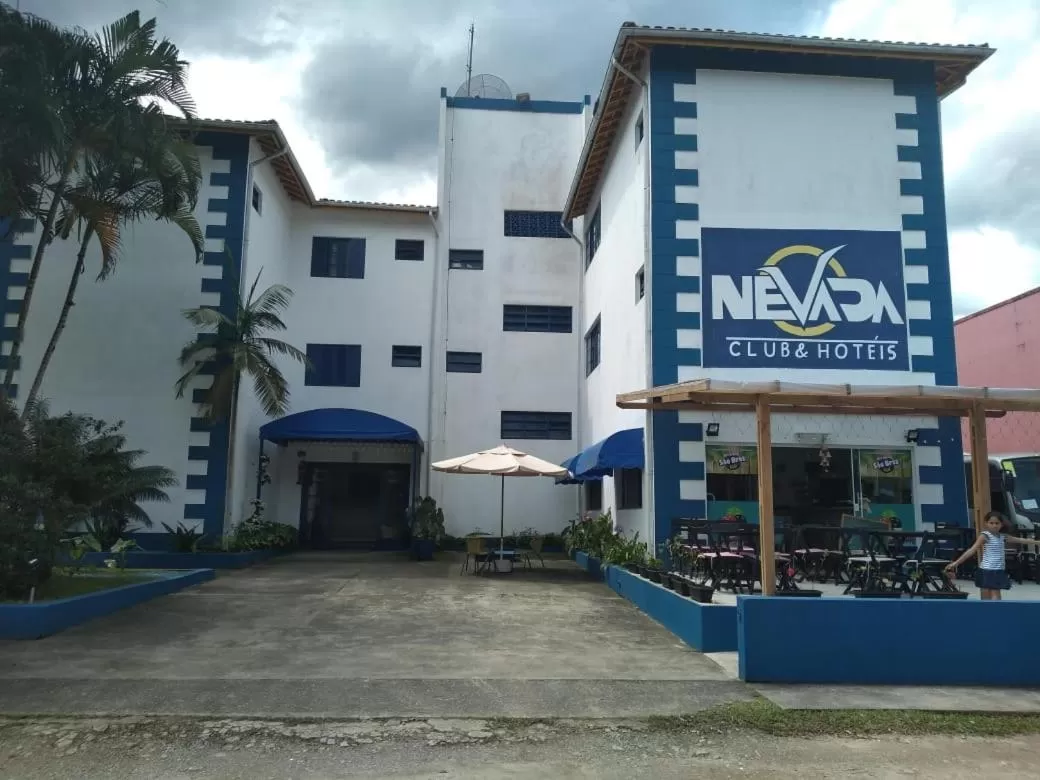Property building in Hotel Nevada Ubatuba