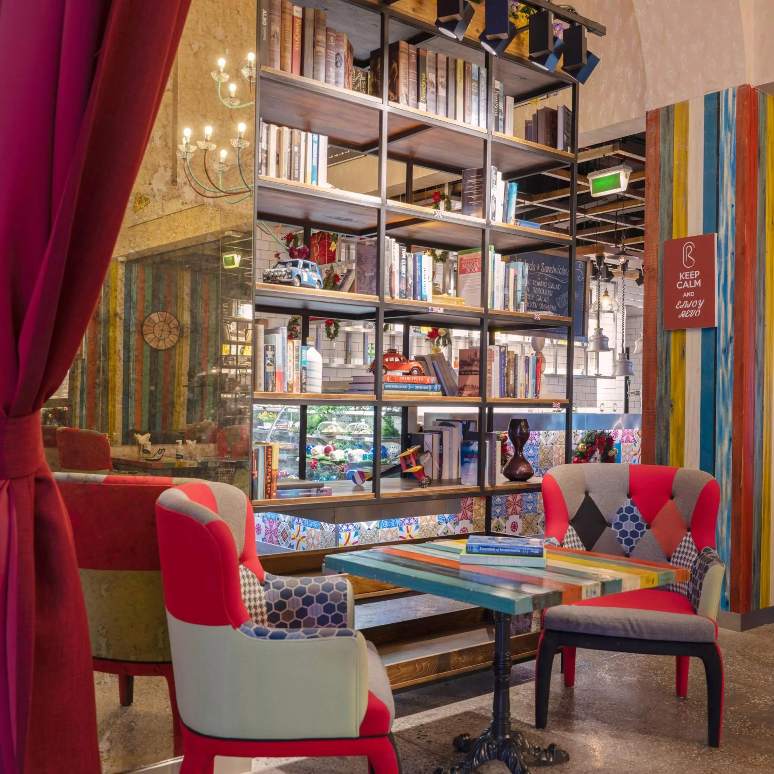 Restaurant/places to eat in Oaks Ibn Battuta Gate Dubai