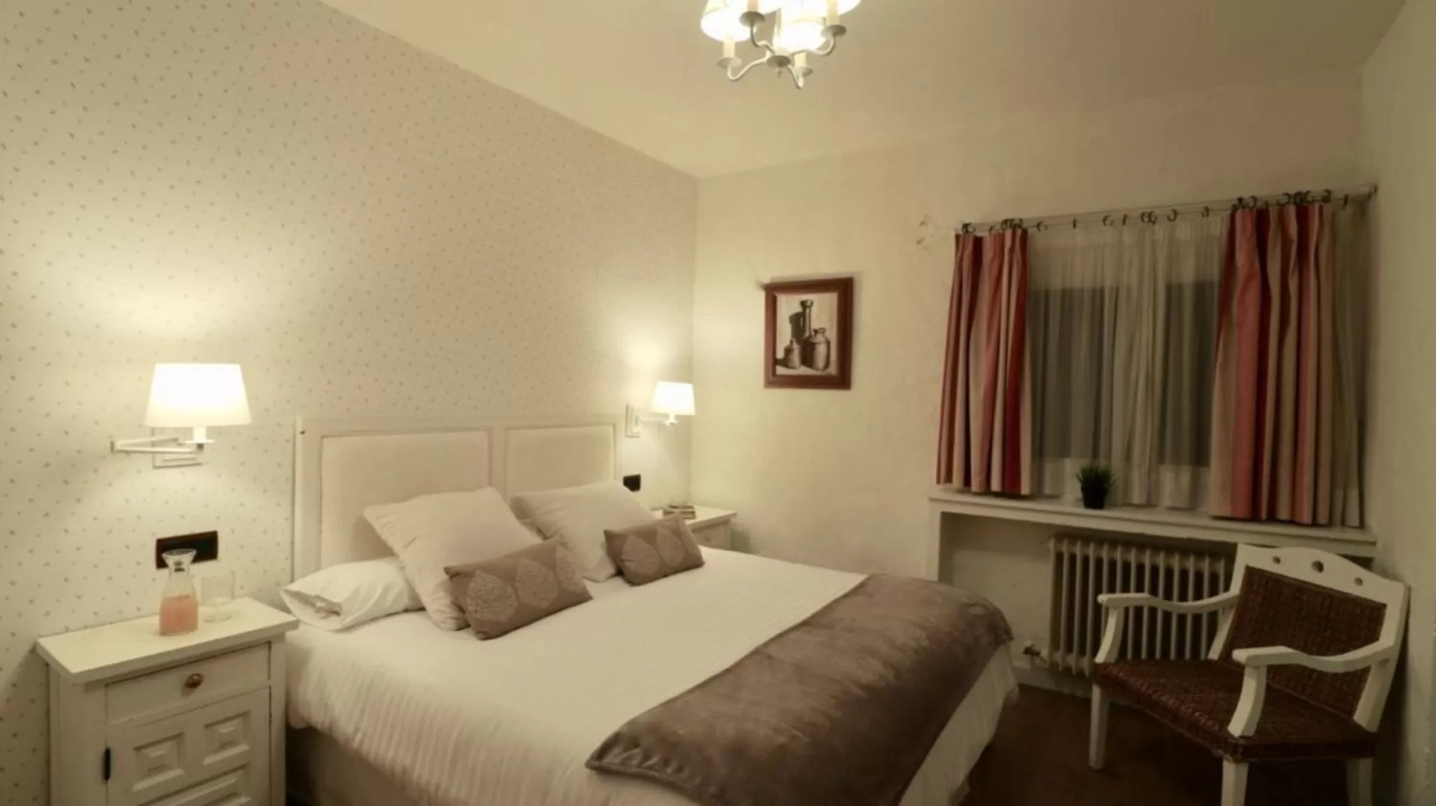 Budget Double Room in Casona De Navalmedio