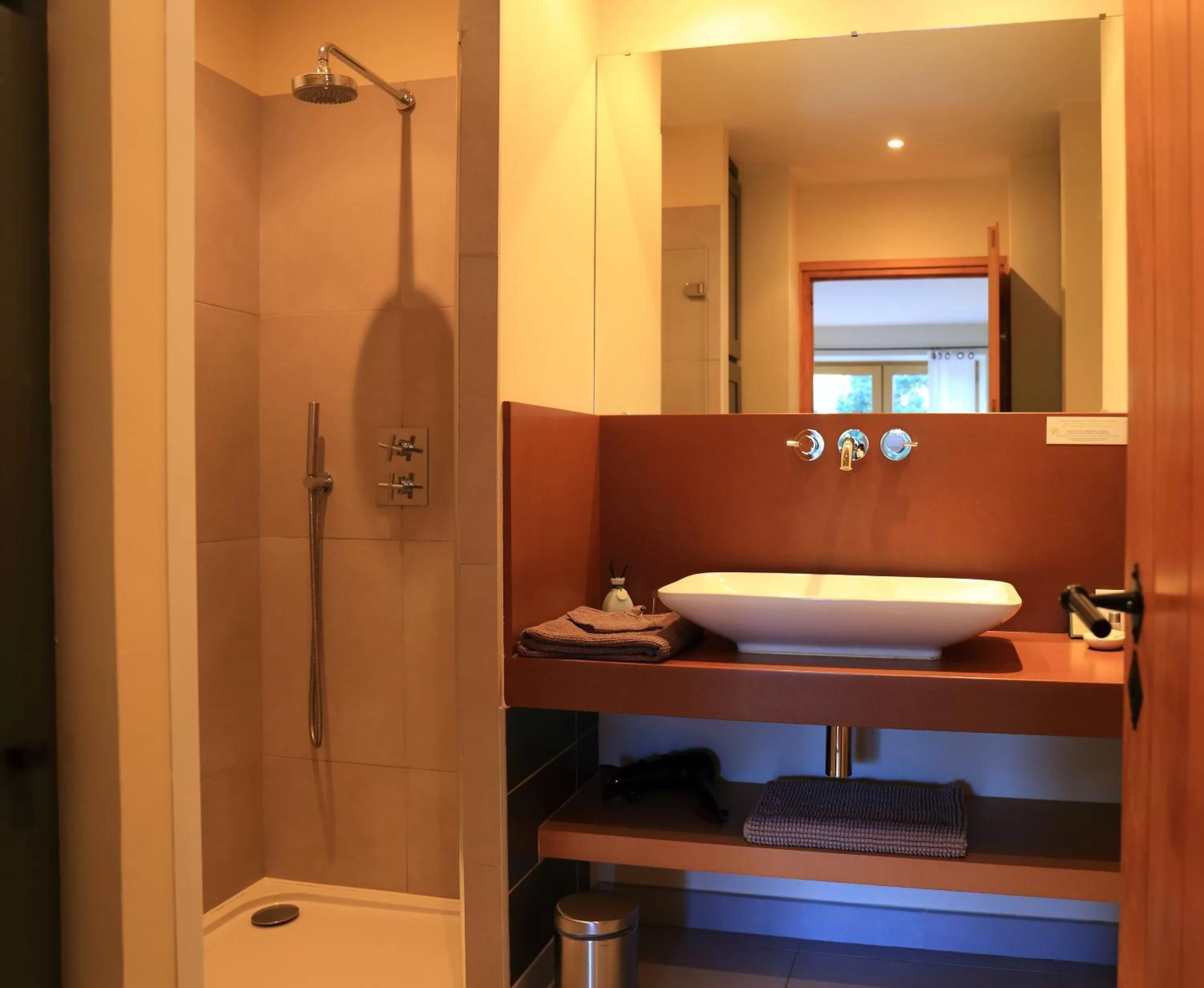 Bathroom in Le Jardin des Chouchoux