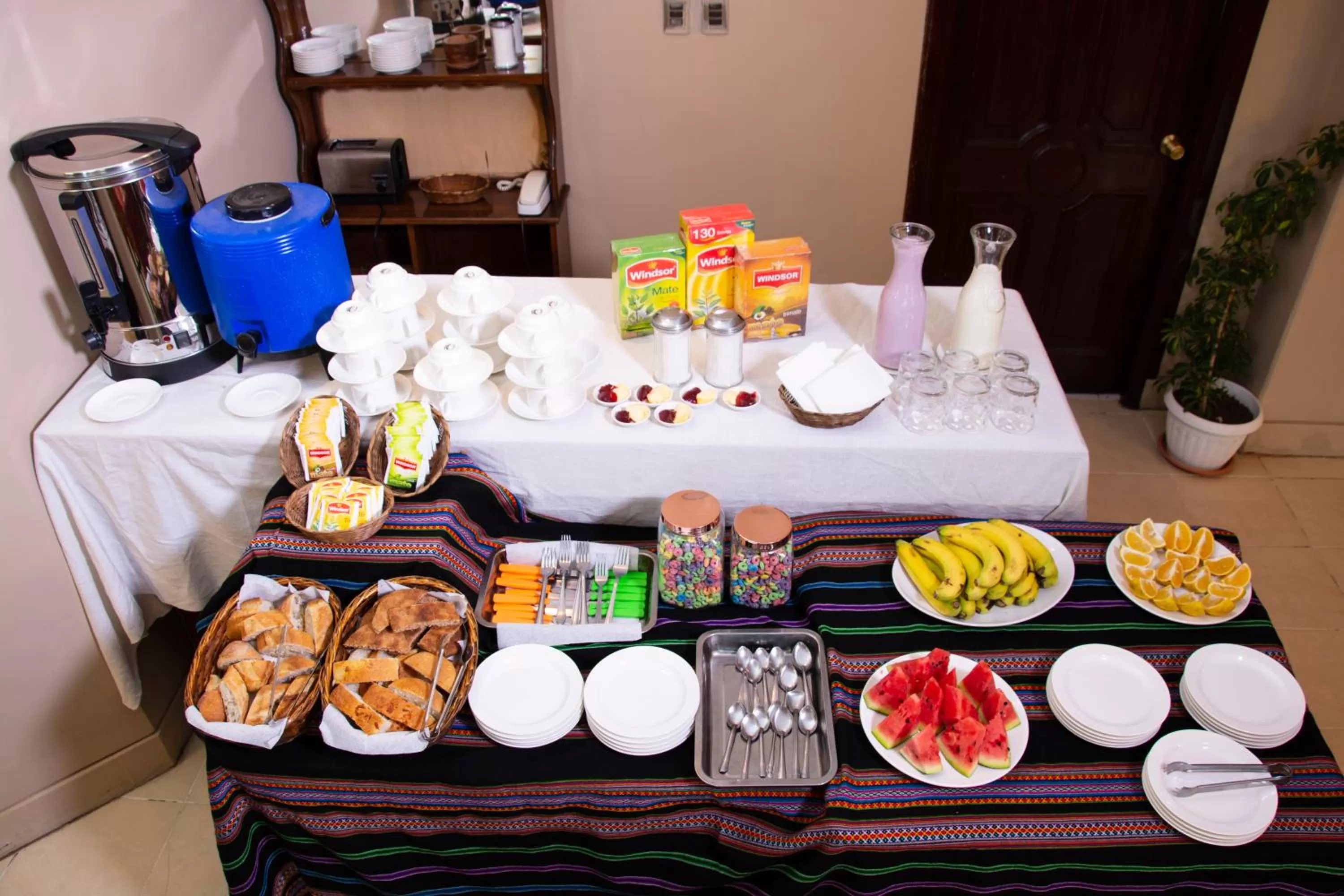 Coffee/tea facilities in Inca's Room