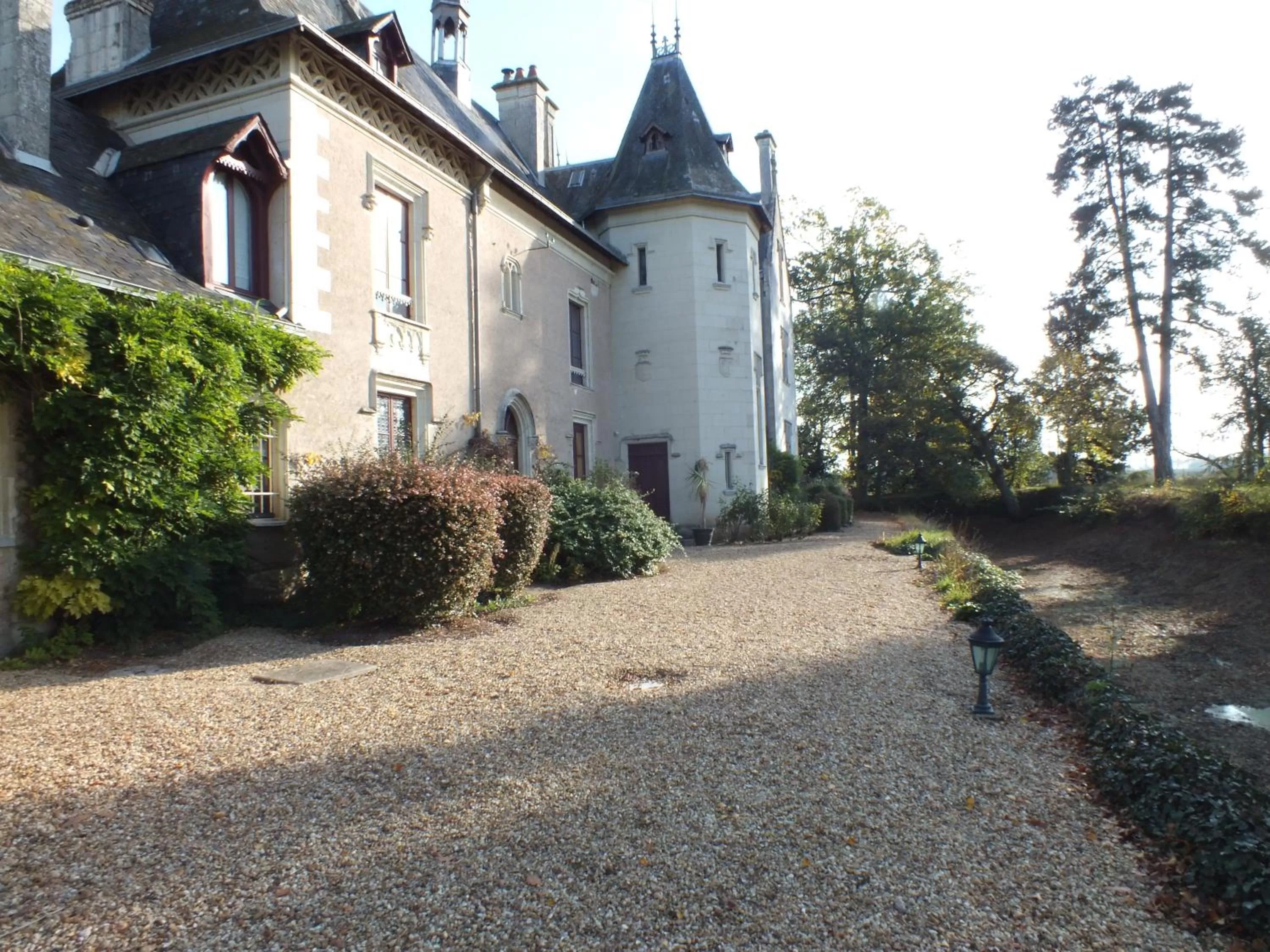 Property building in Château de Nazé Vivy-Saumur