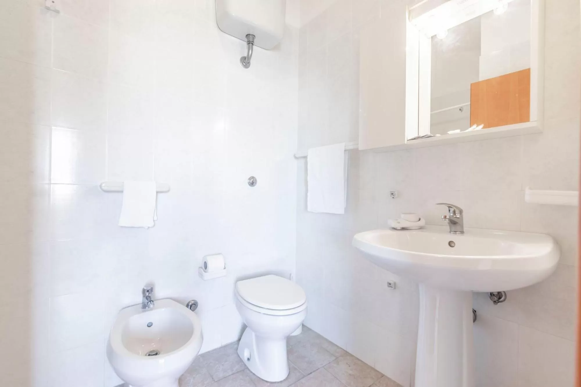 Bathroom in Hotel Residence il villaggio Lì cylentos Policastro Scario a 100 mt dal mare