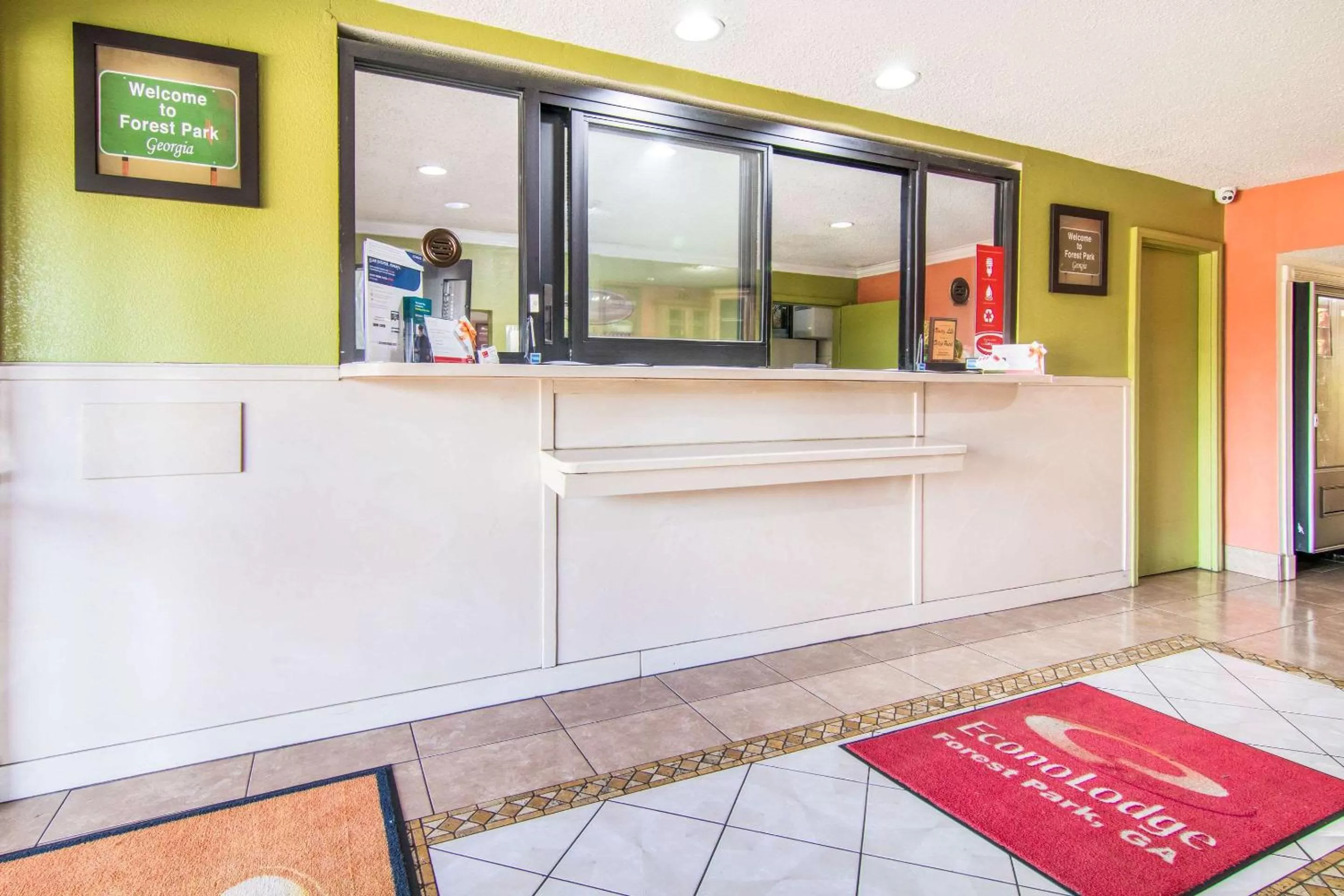 Lobby or reception in Econo Lodge Atlanta Airport East