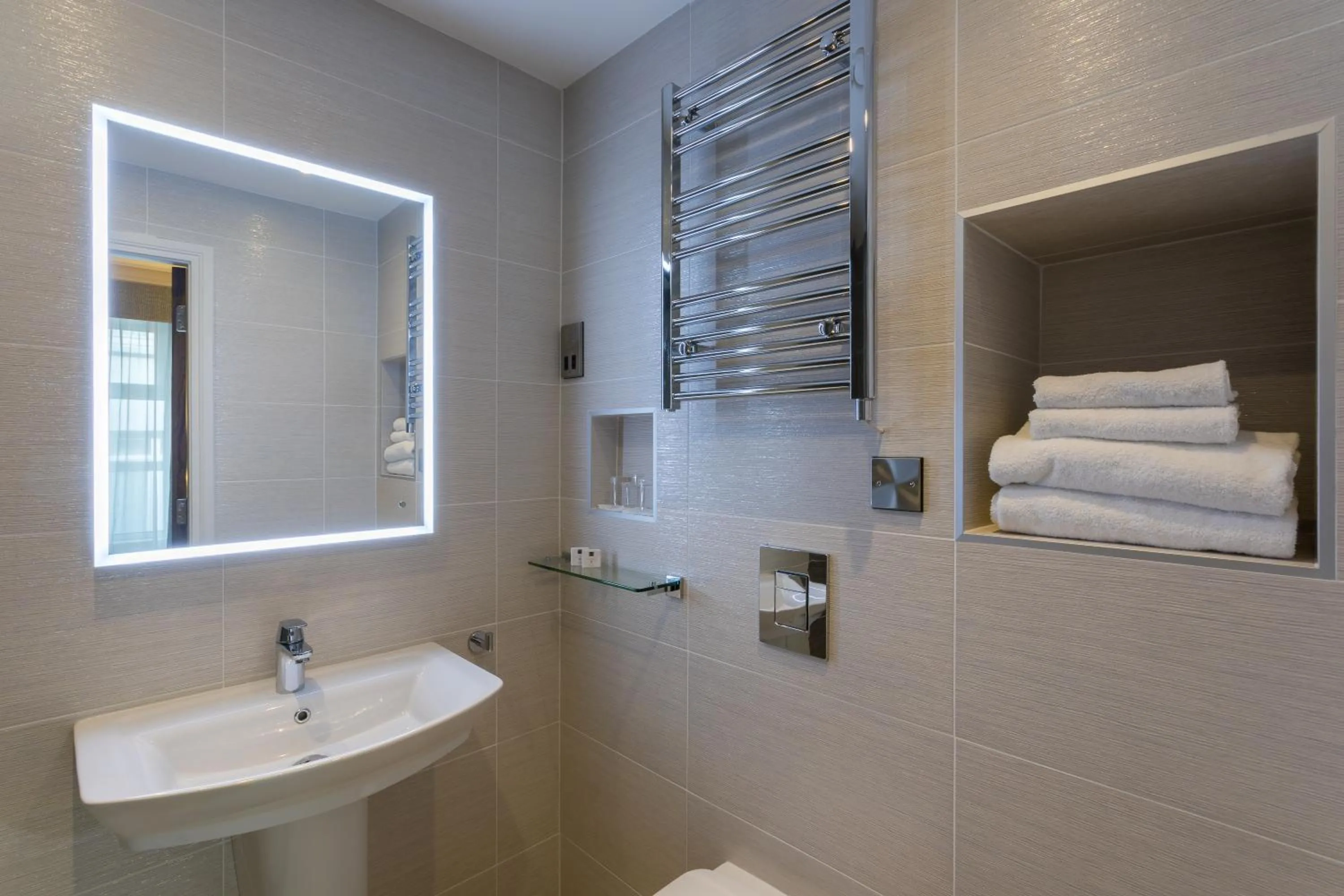 Bathroom in The Fleet