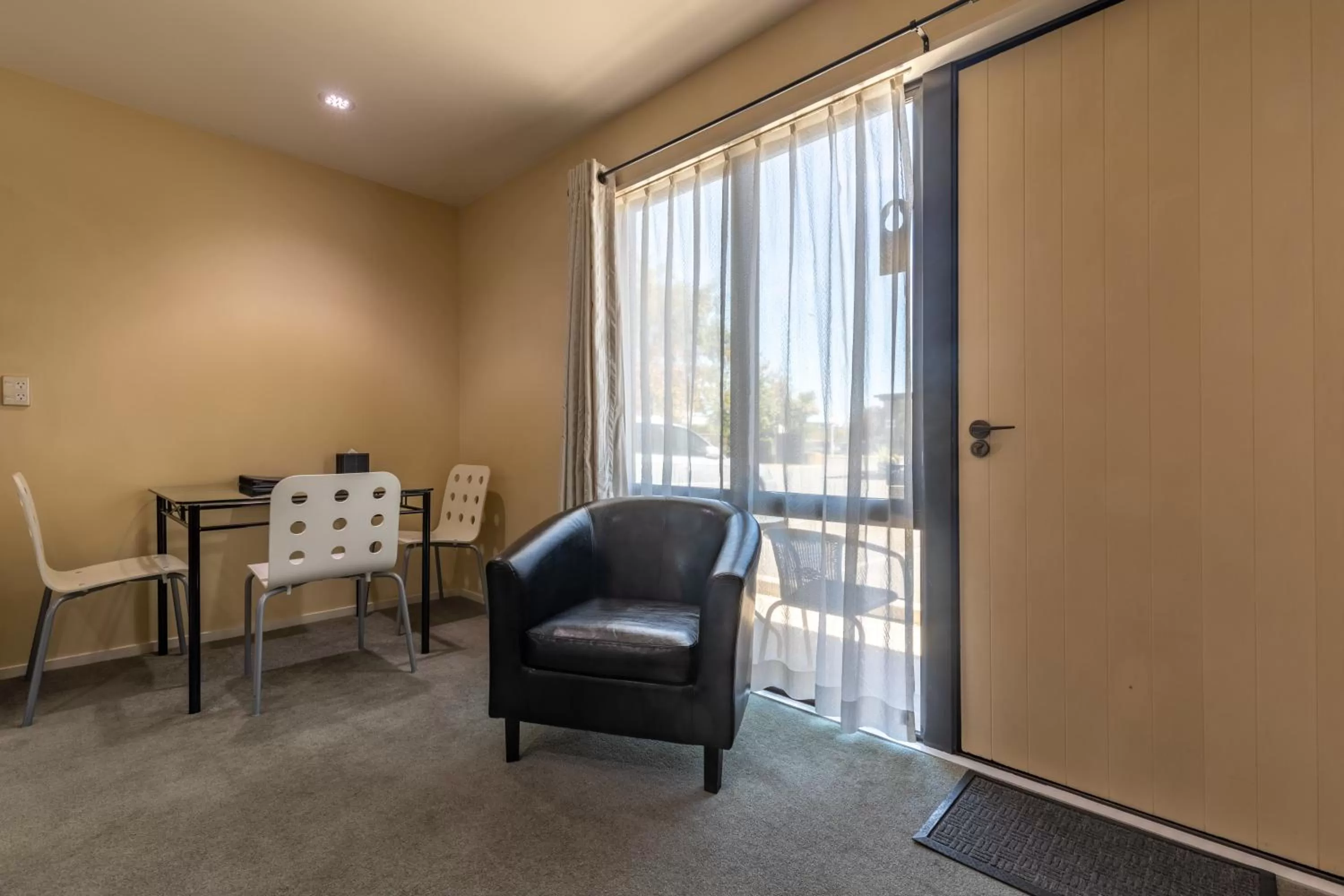 Living room in Abbella Lodge Motel