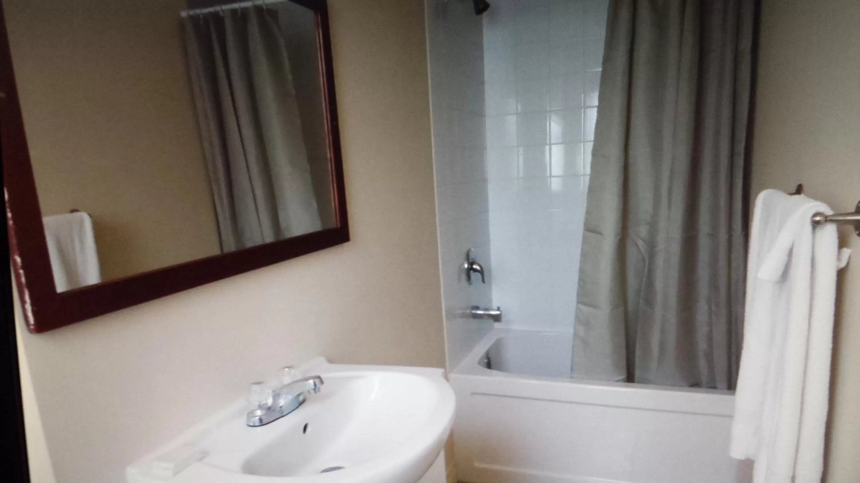 Star Inn by Elevate Rooms