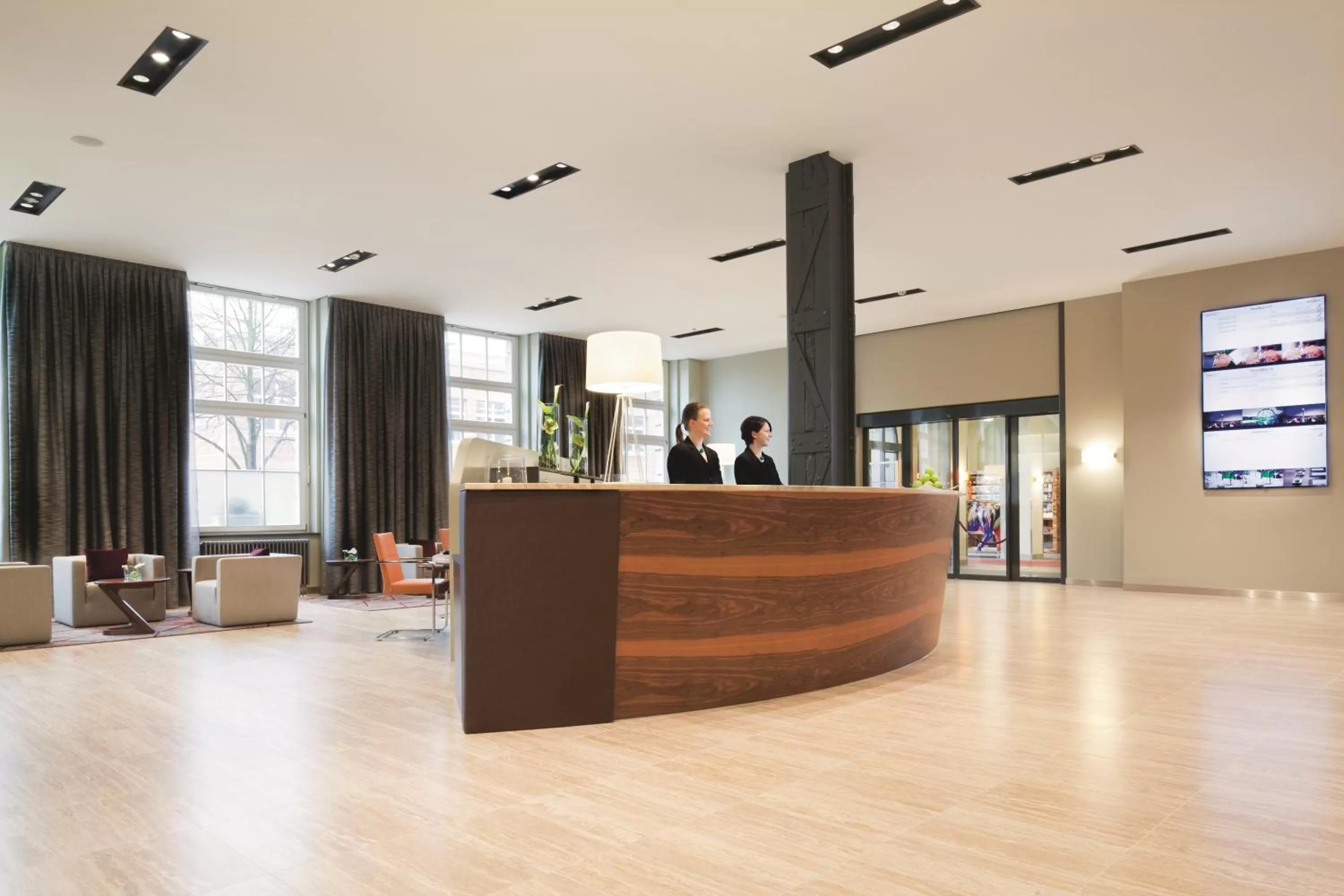 Lobby or reception in Mövenpick Hotel Berlin Am Potsdamer Platz