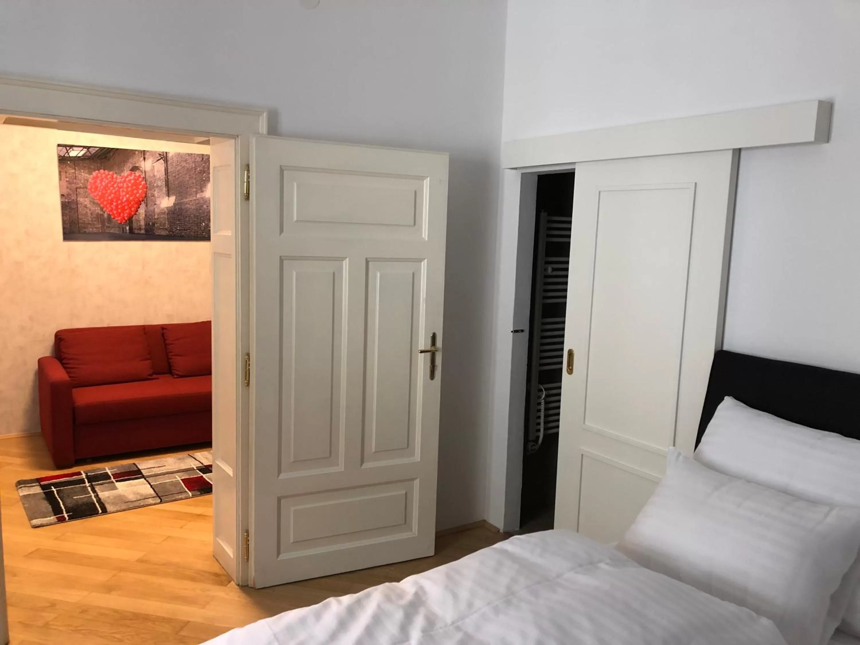 Bedroom, Bed in Aapartamentoos