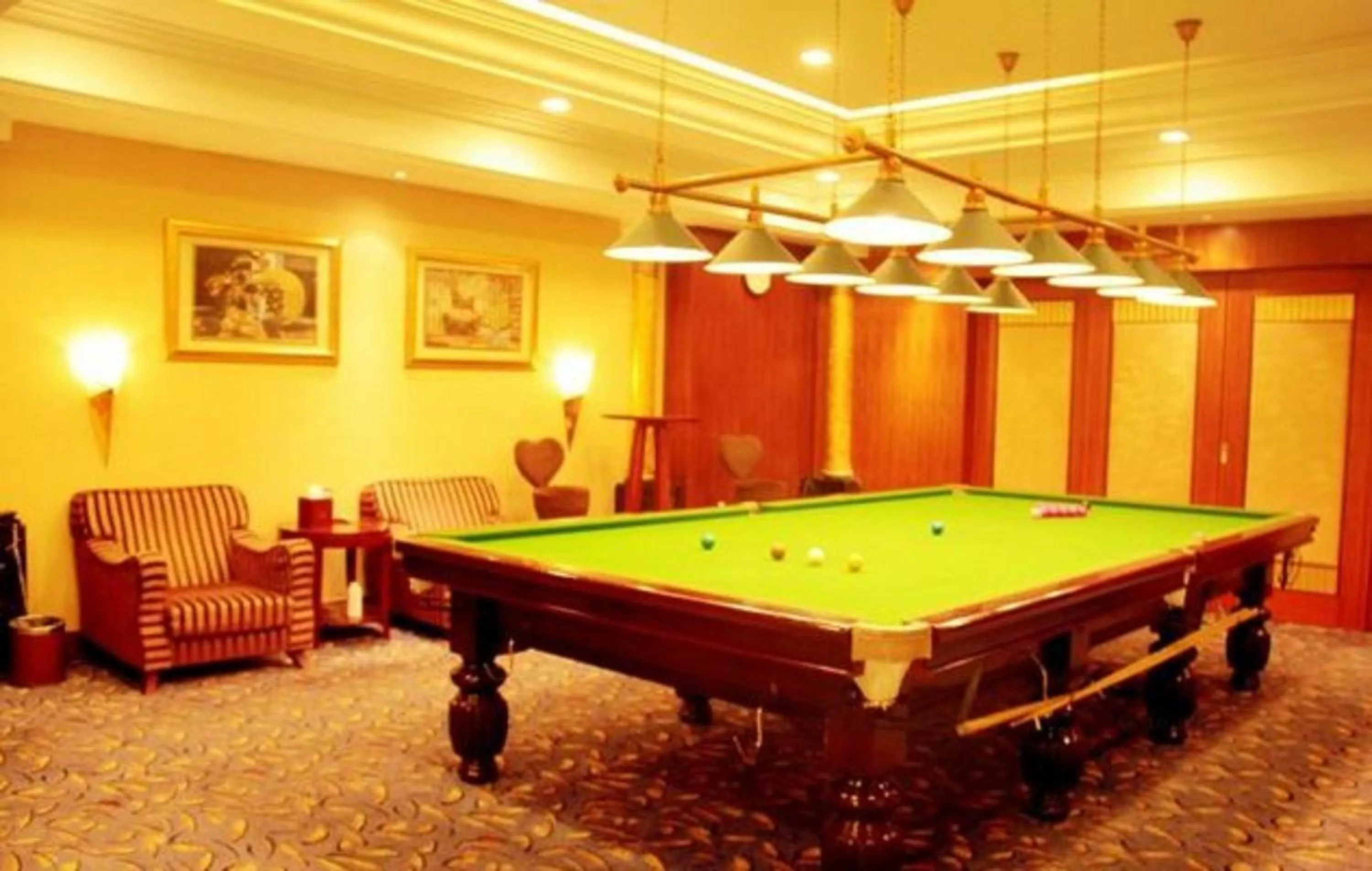 Billiard in Good View Hotel Tangxia - 15 mins drive from Dongguan South Railway Station