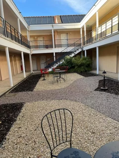 Property Building in Appart Hôtel 3* dans une résidence de tourisme