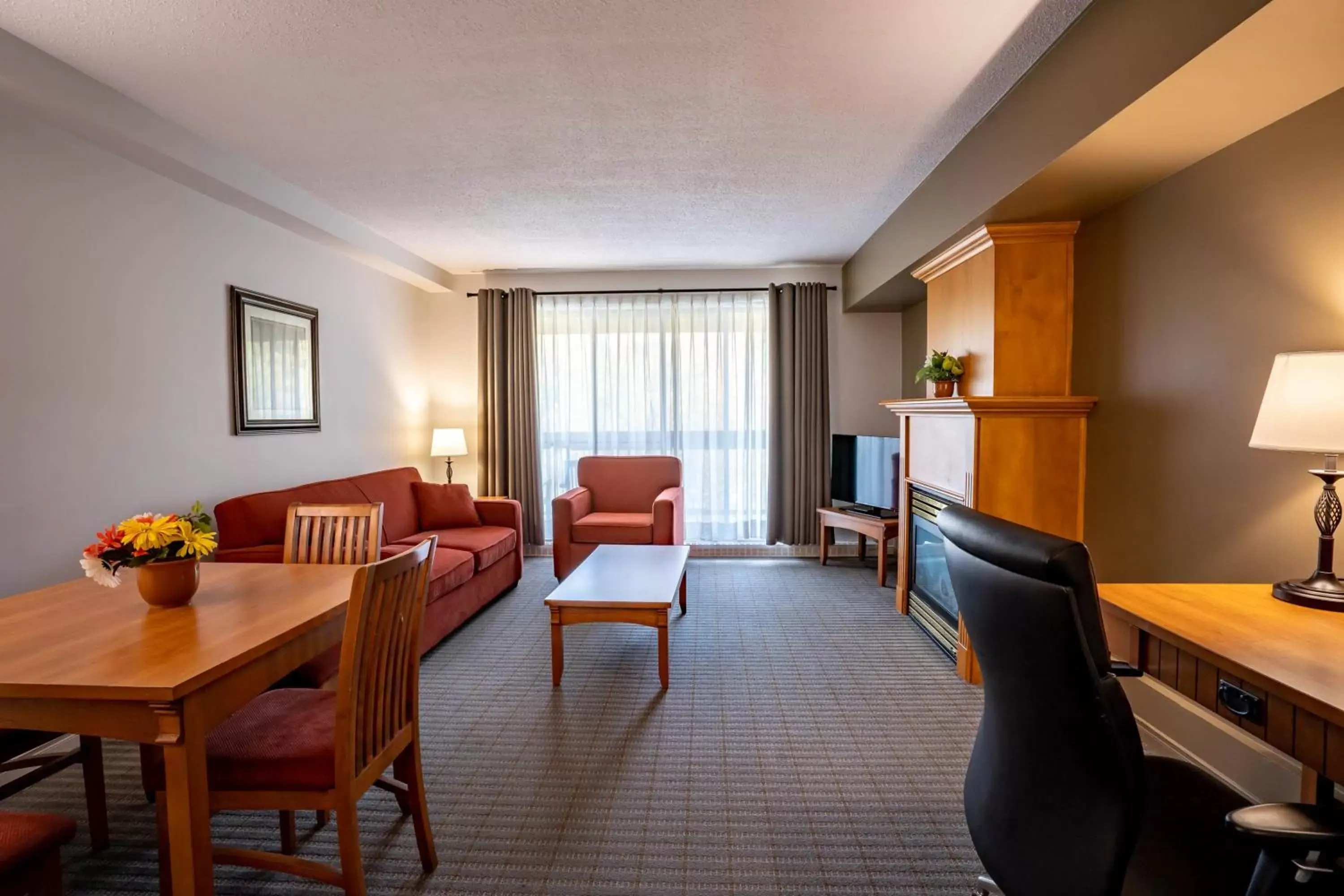 Deluxe King Suite in Hôtel Chéribourg Deluxe King Suite in Hôtel Chéribourg