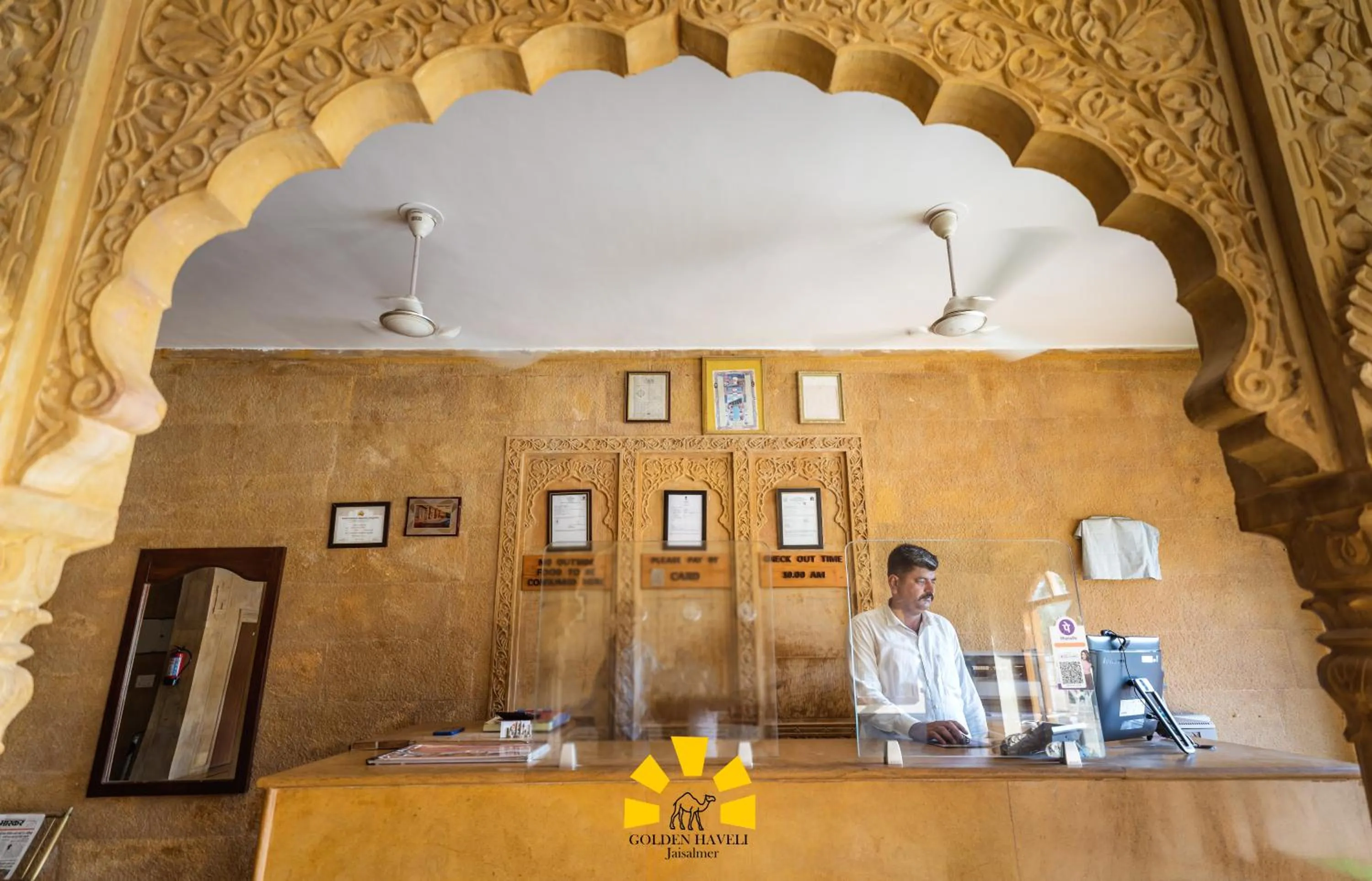 Hotel Golden Haveli