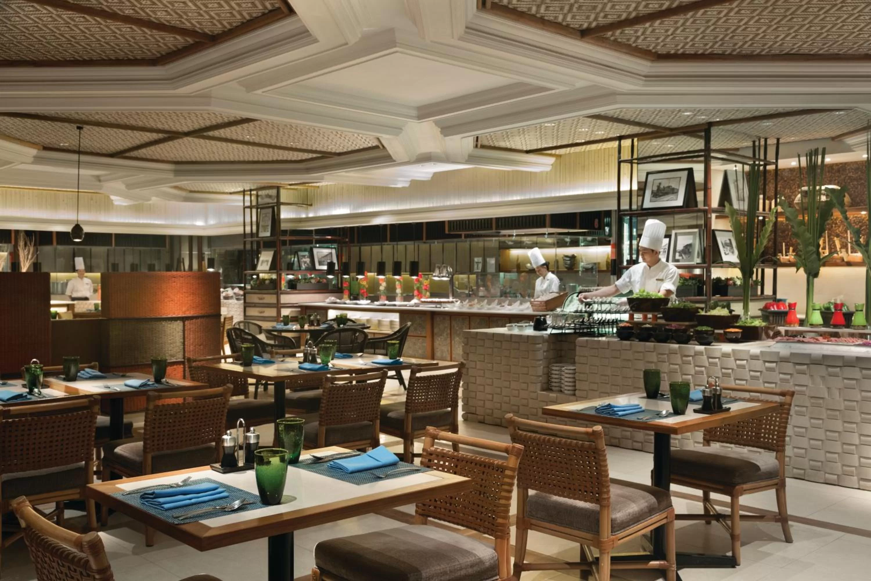 Restaurant/places to eat in Shangri-La Mactan, Cebu