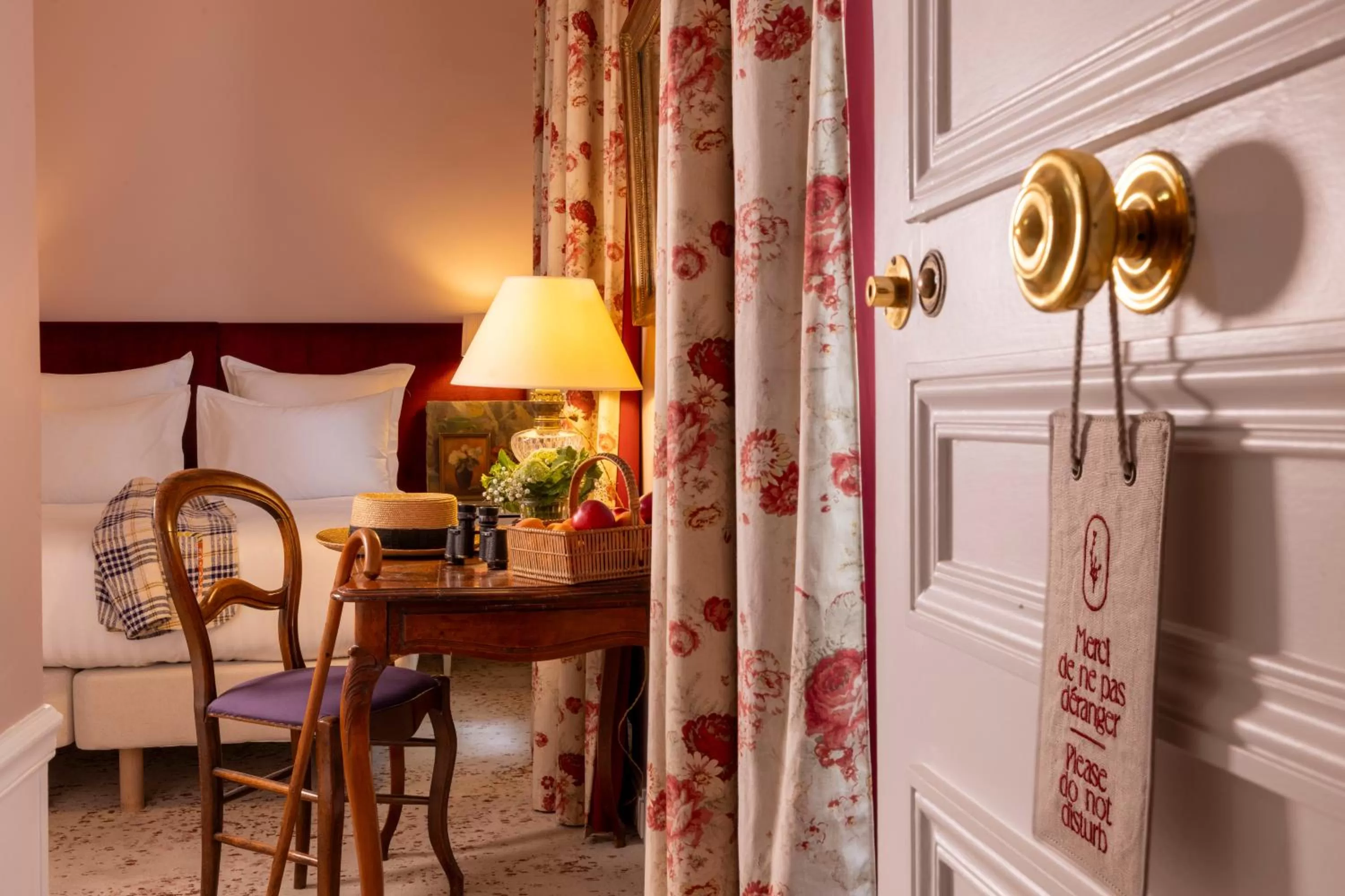 Seating area in Hôtel Le Saint Gregoire