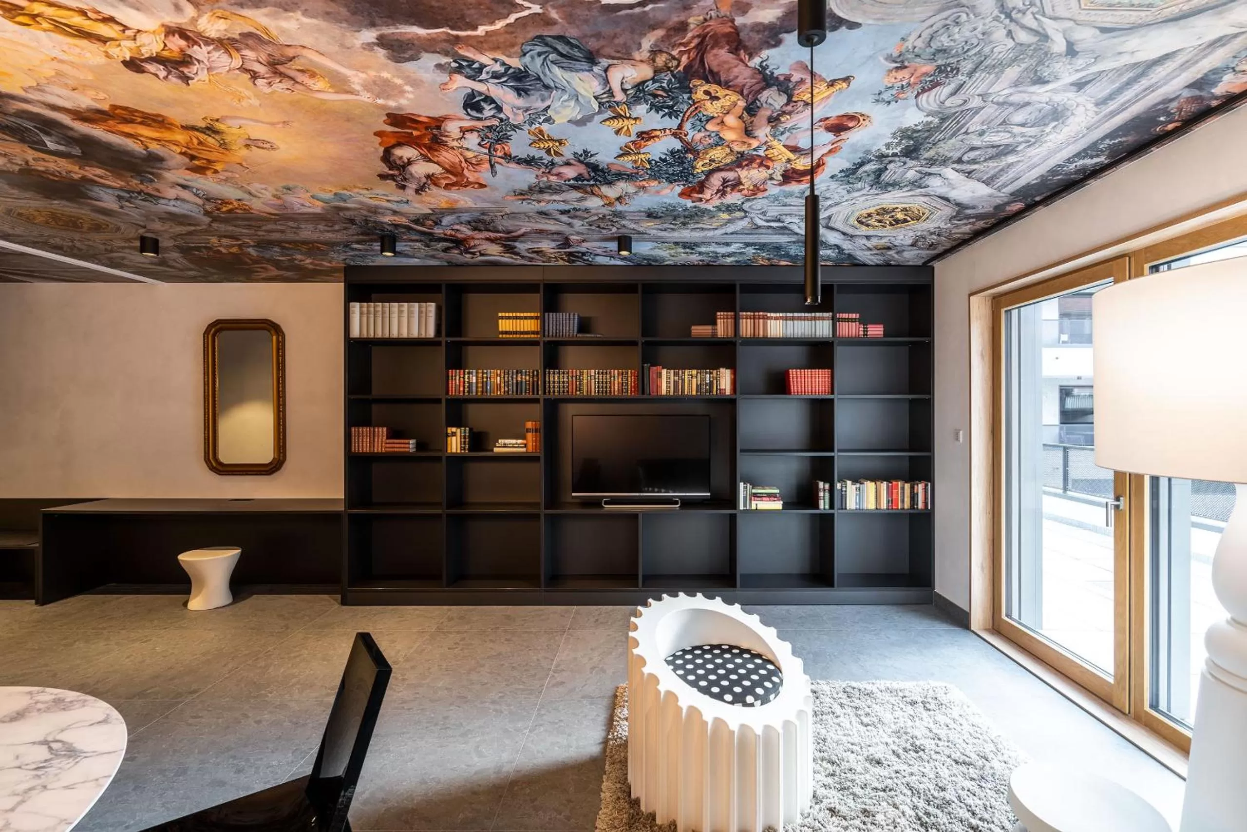 Library in Laurichhof