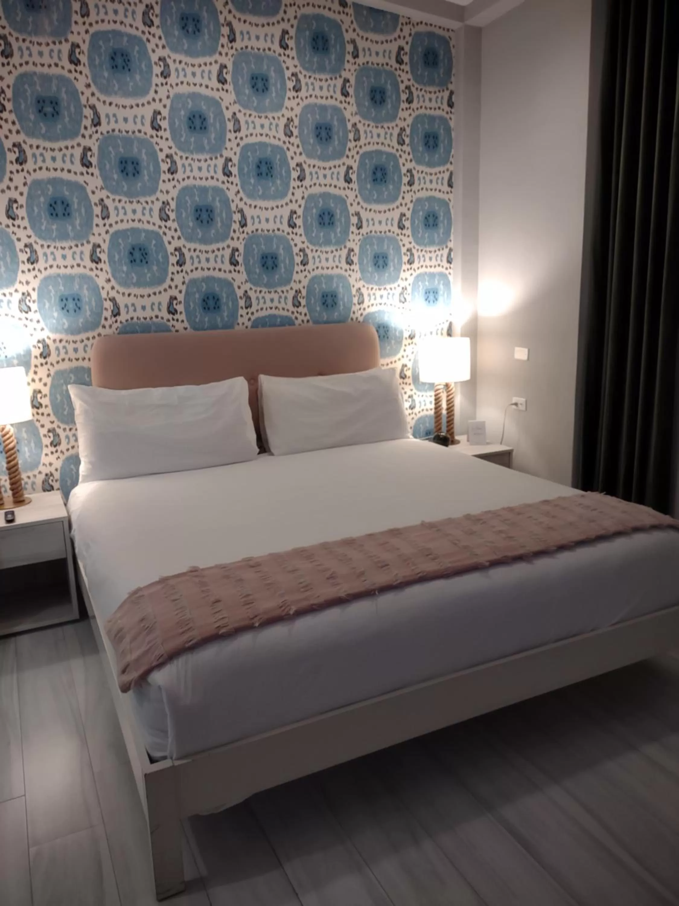 Bed in Trópica Beach Hotel